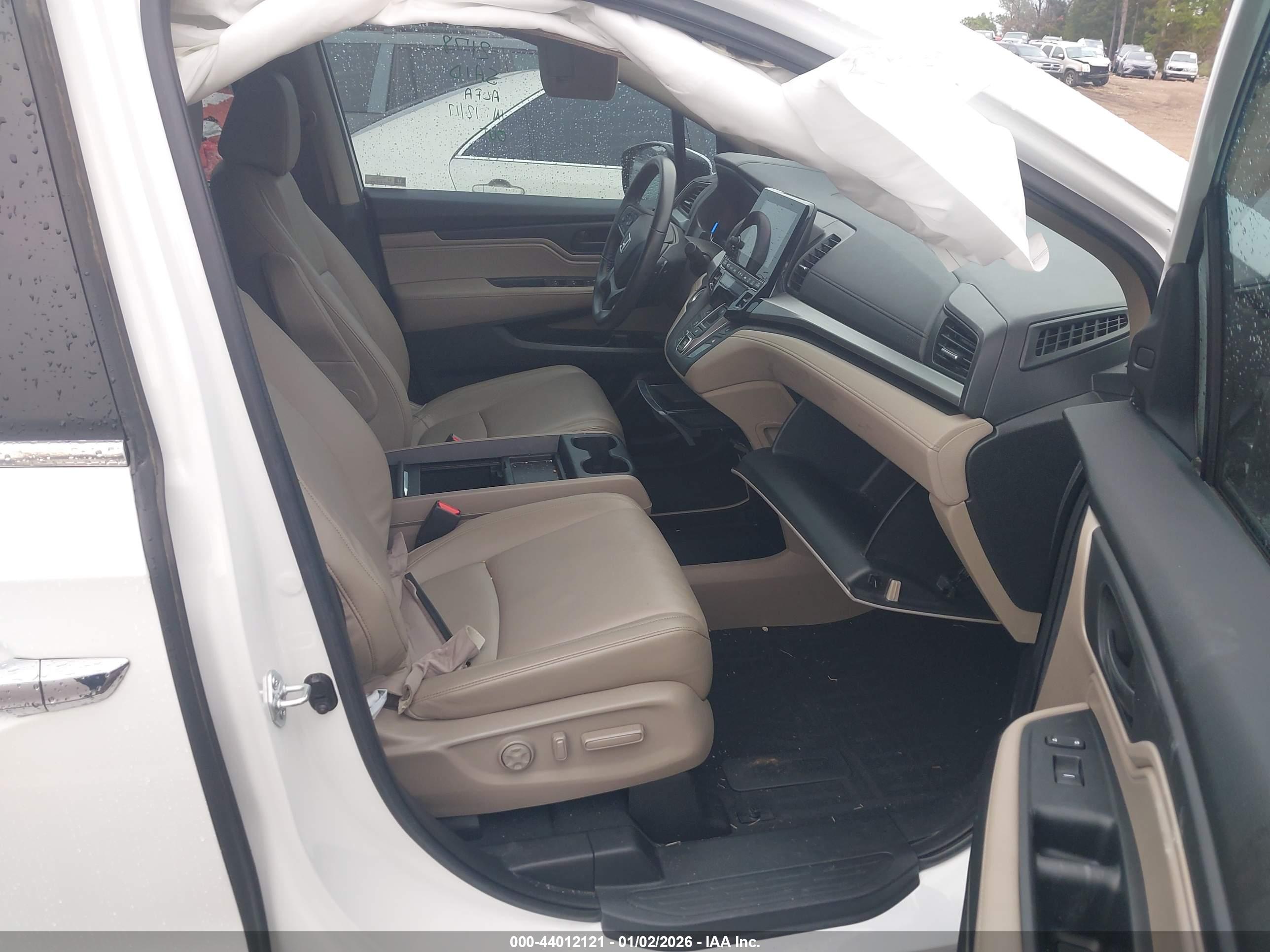 HONDA ODYSSEY image 5