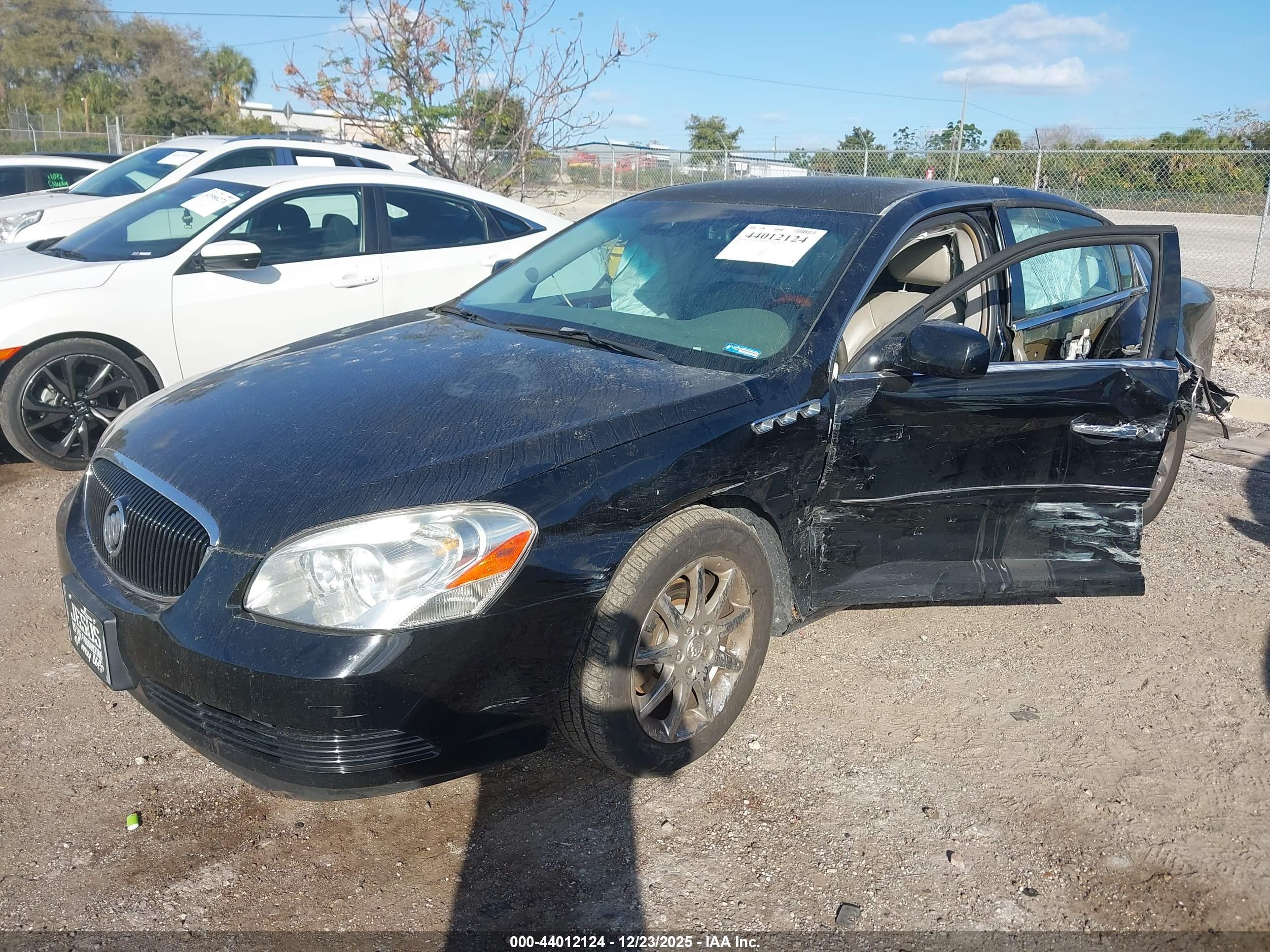 BUICK LUCERNE image 2