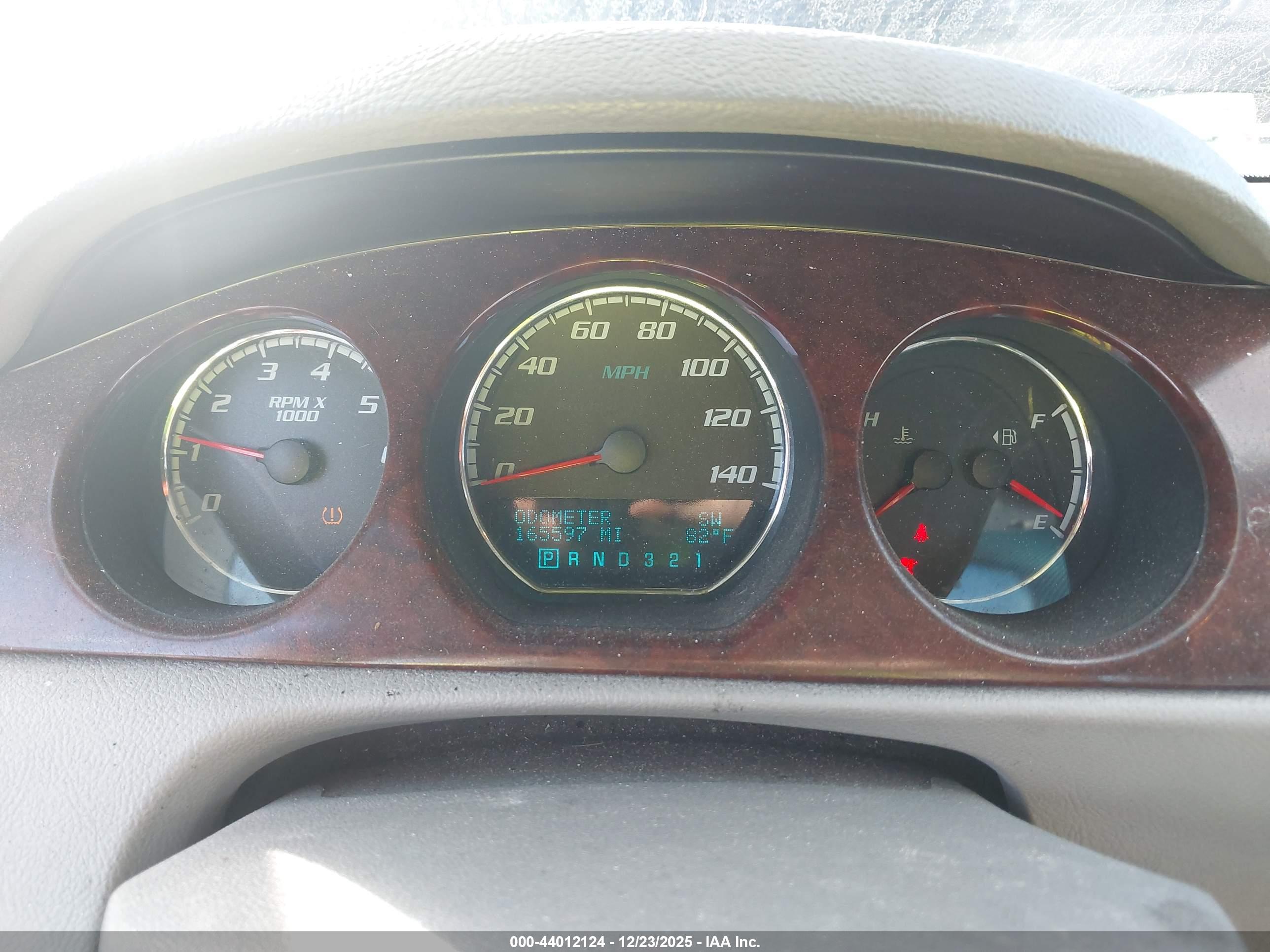 BUICK LUCERNE image 7