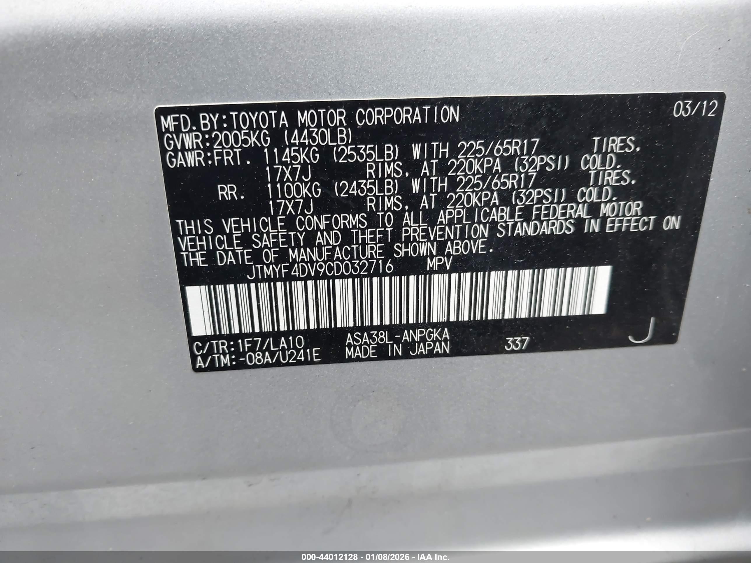 TOYOTA RAV4 image 9