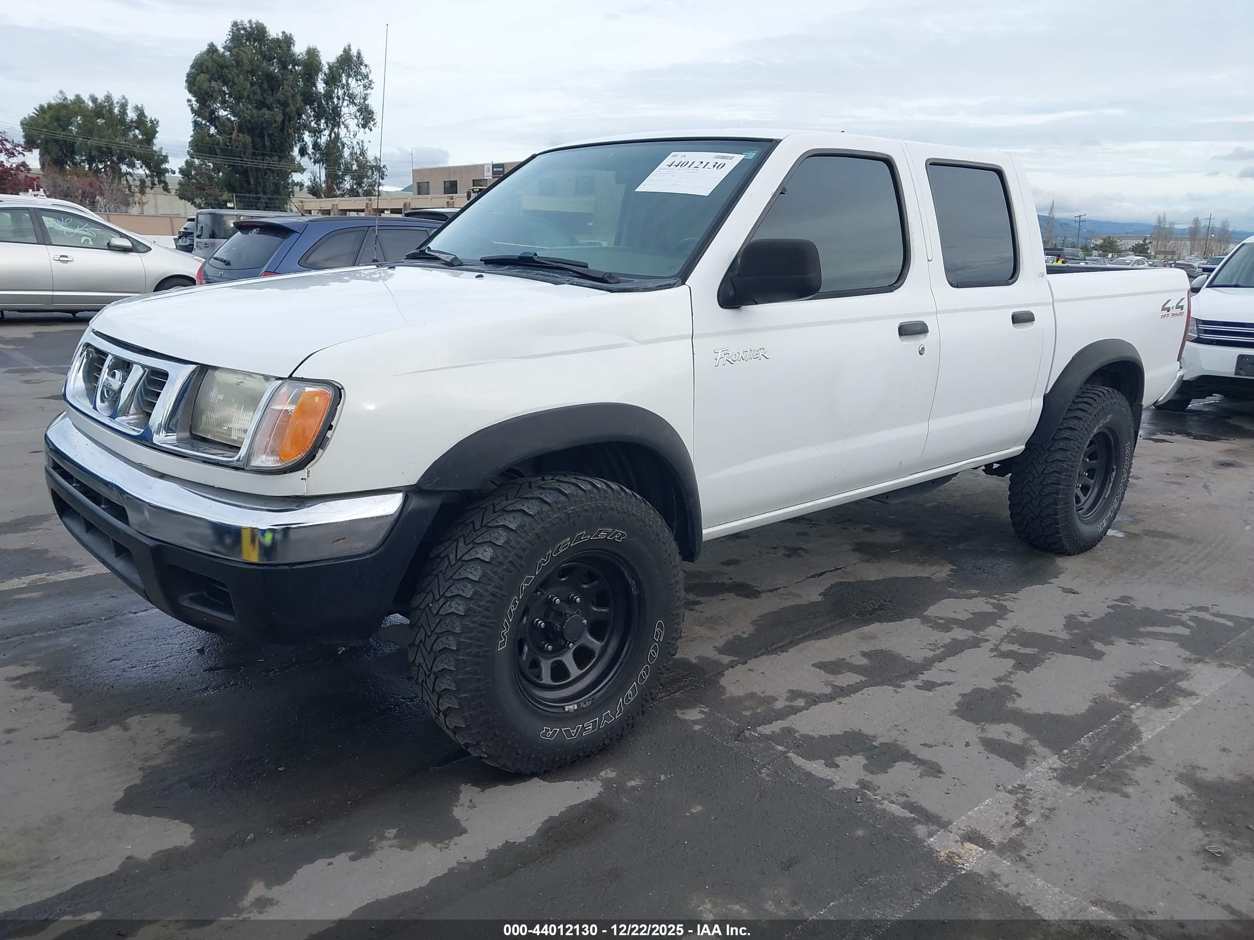 NISSAN FRONTIER image 2