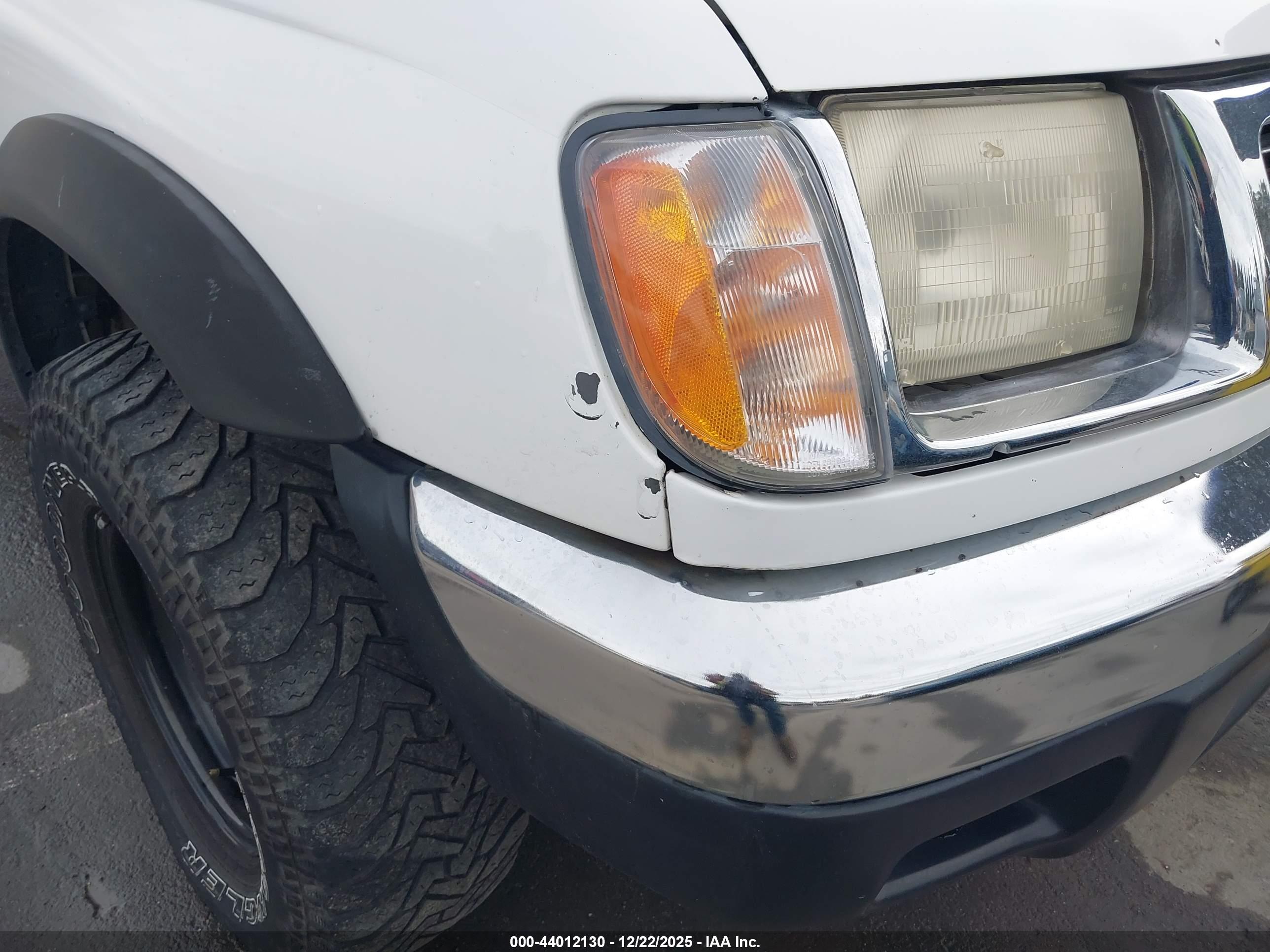 NISSAN FRONTIER image 6