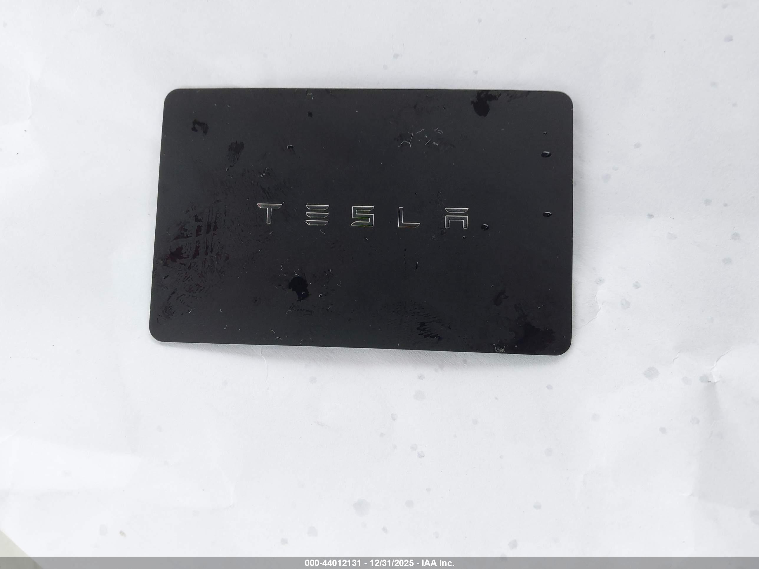 TESLA MODEL image 11