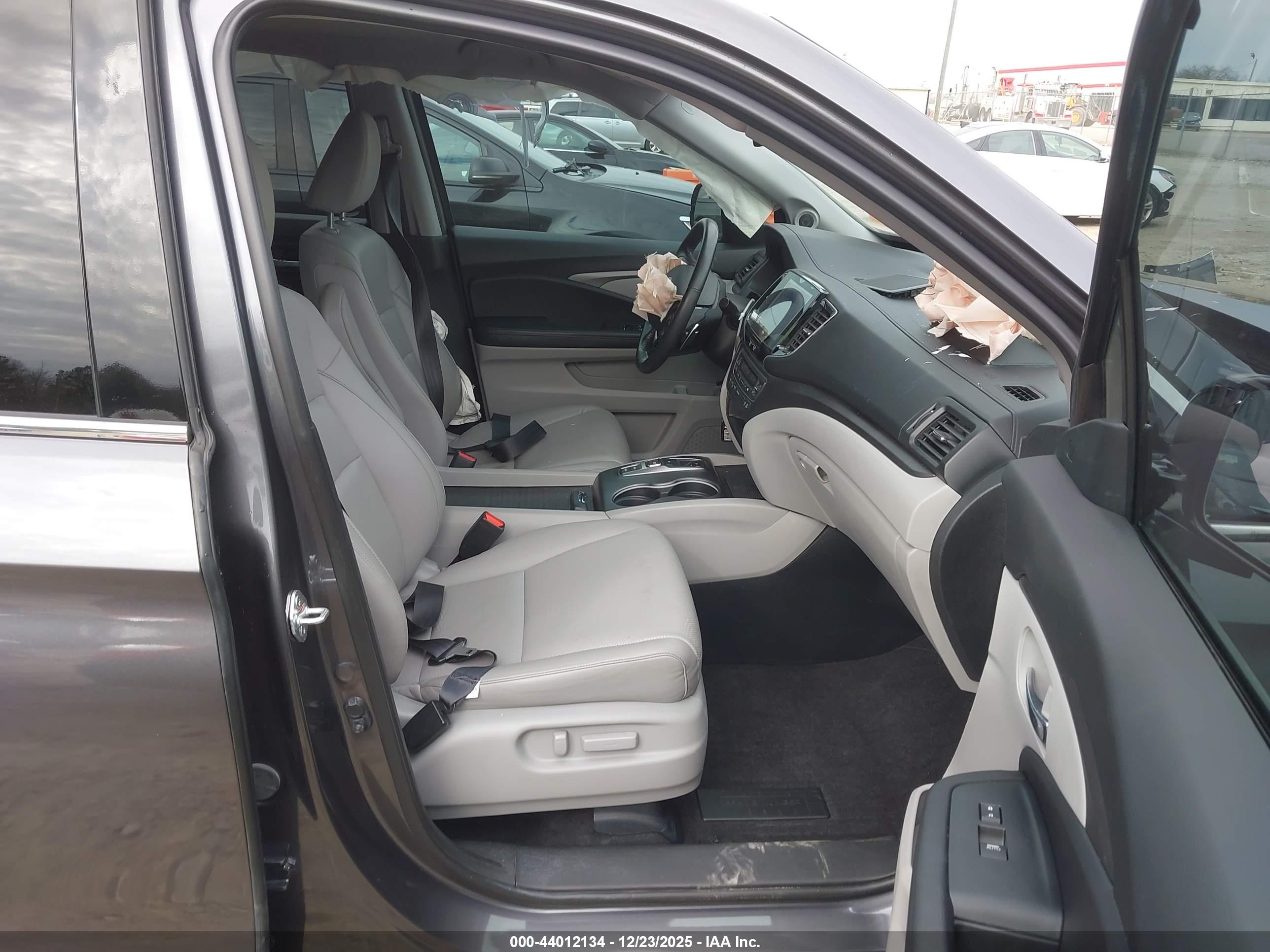 HONDA RIDGELINE image 5