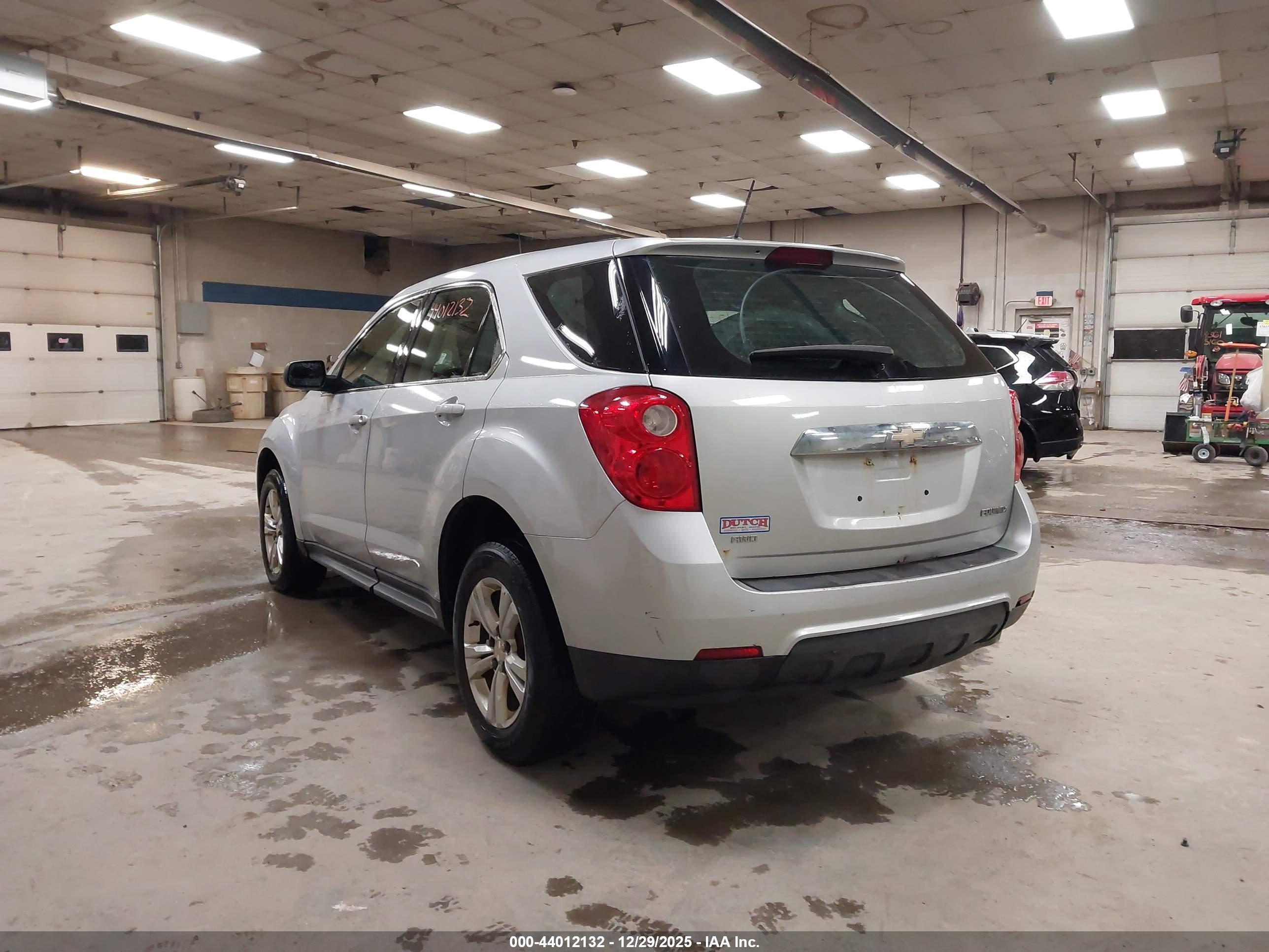 CHEVROLET EQUINOX image 3