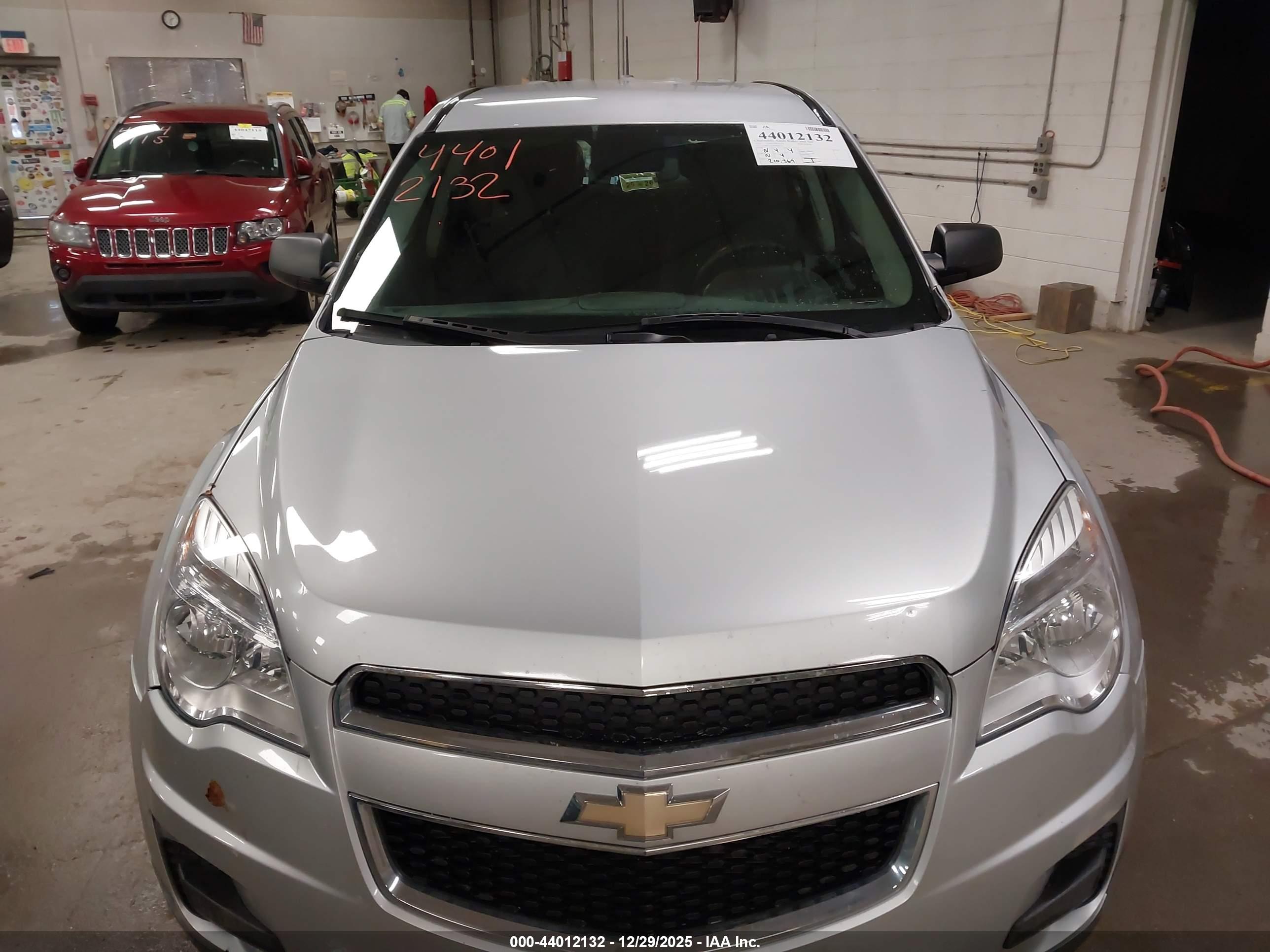 CHEVROLET EQUINOX image 6