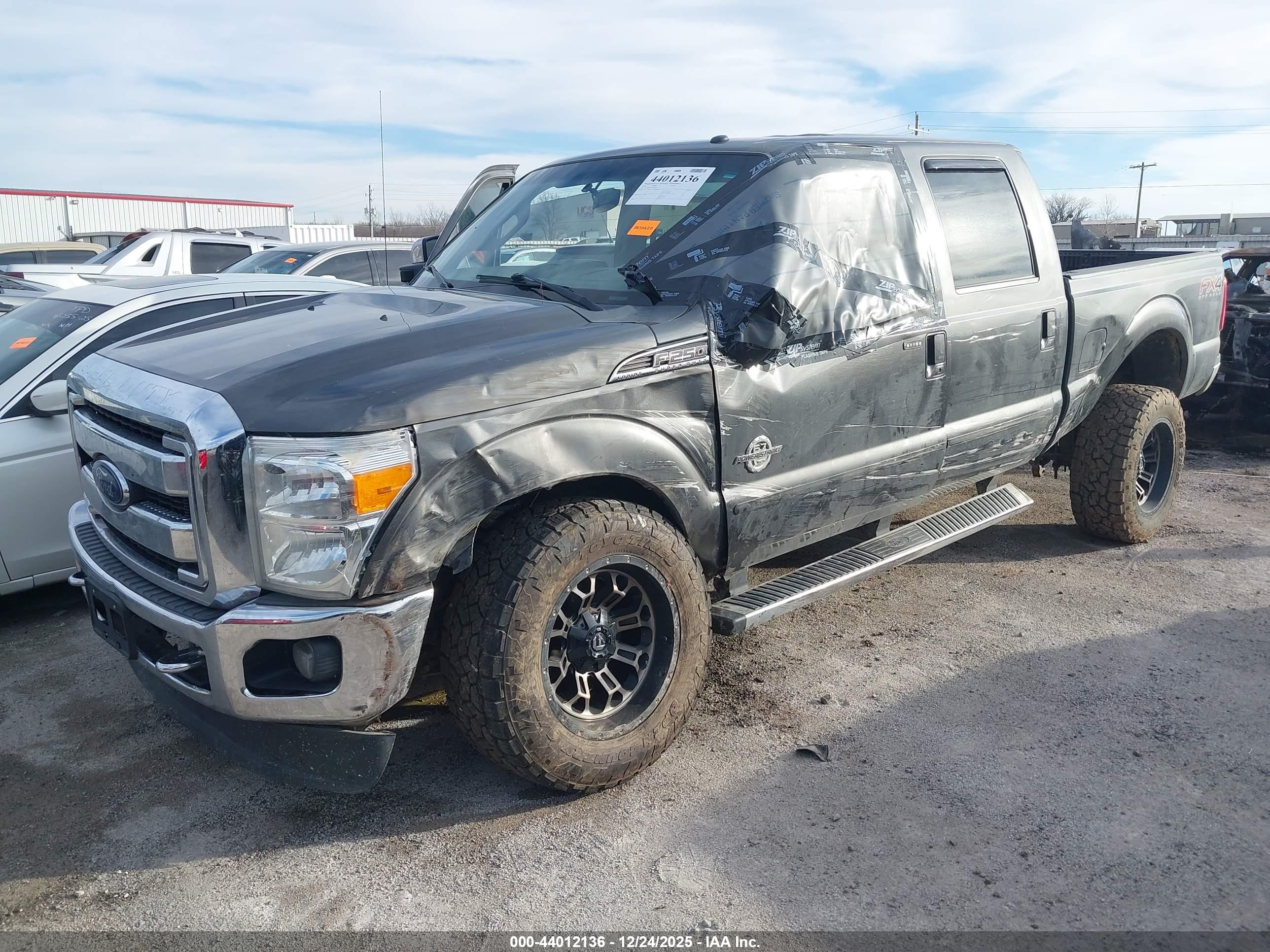 FORD F-250 image 2