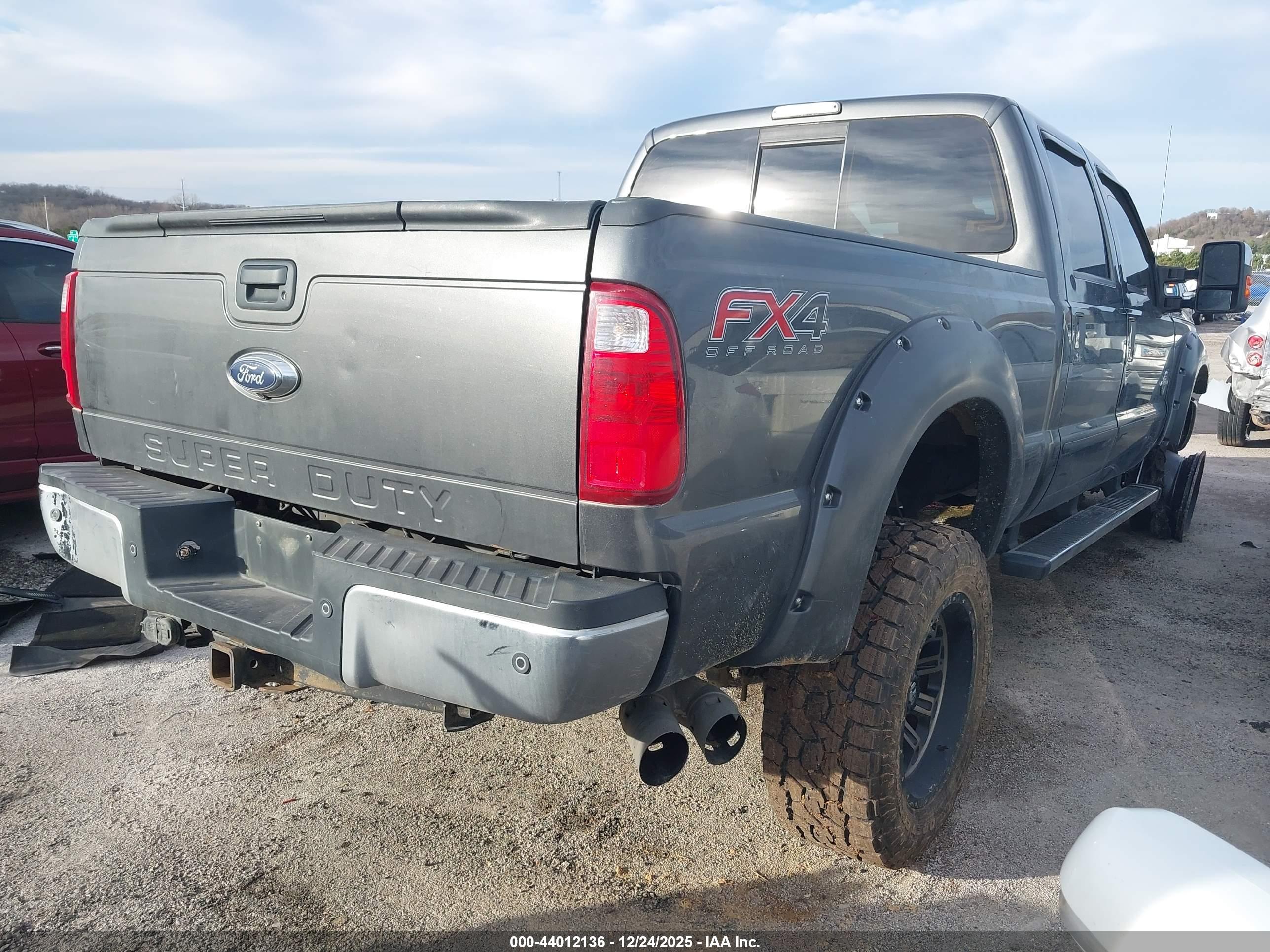 FORD F-250 image 4