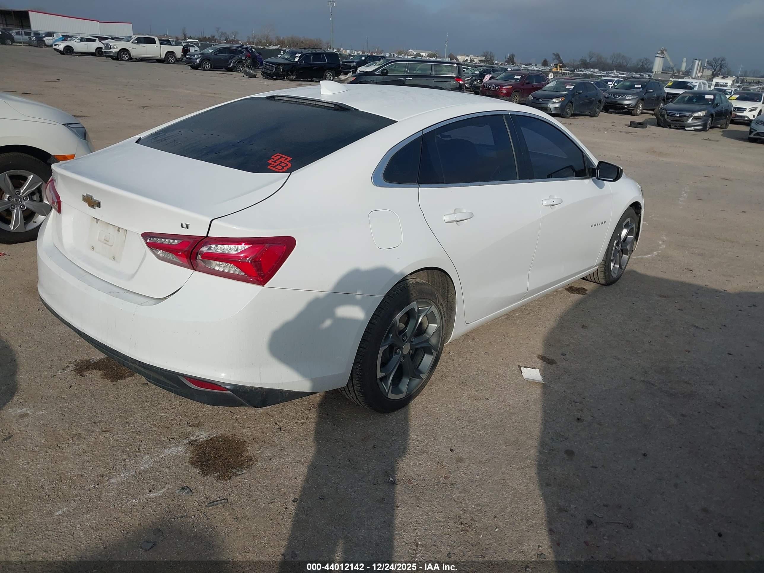 CHEVROLET MALIBU image 4