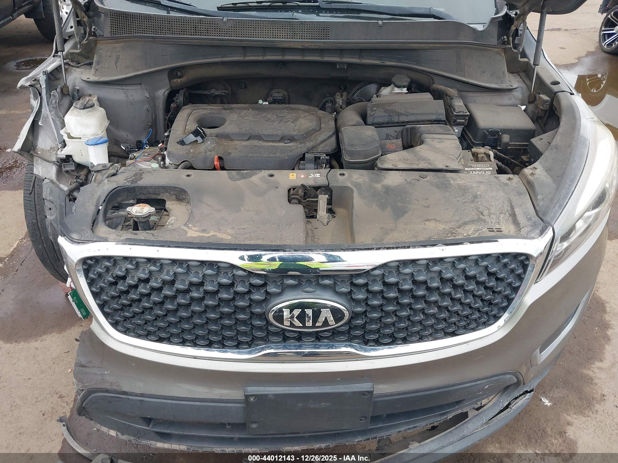 KIA SORENTO image 10
