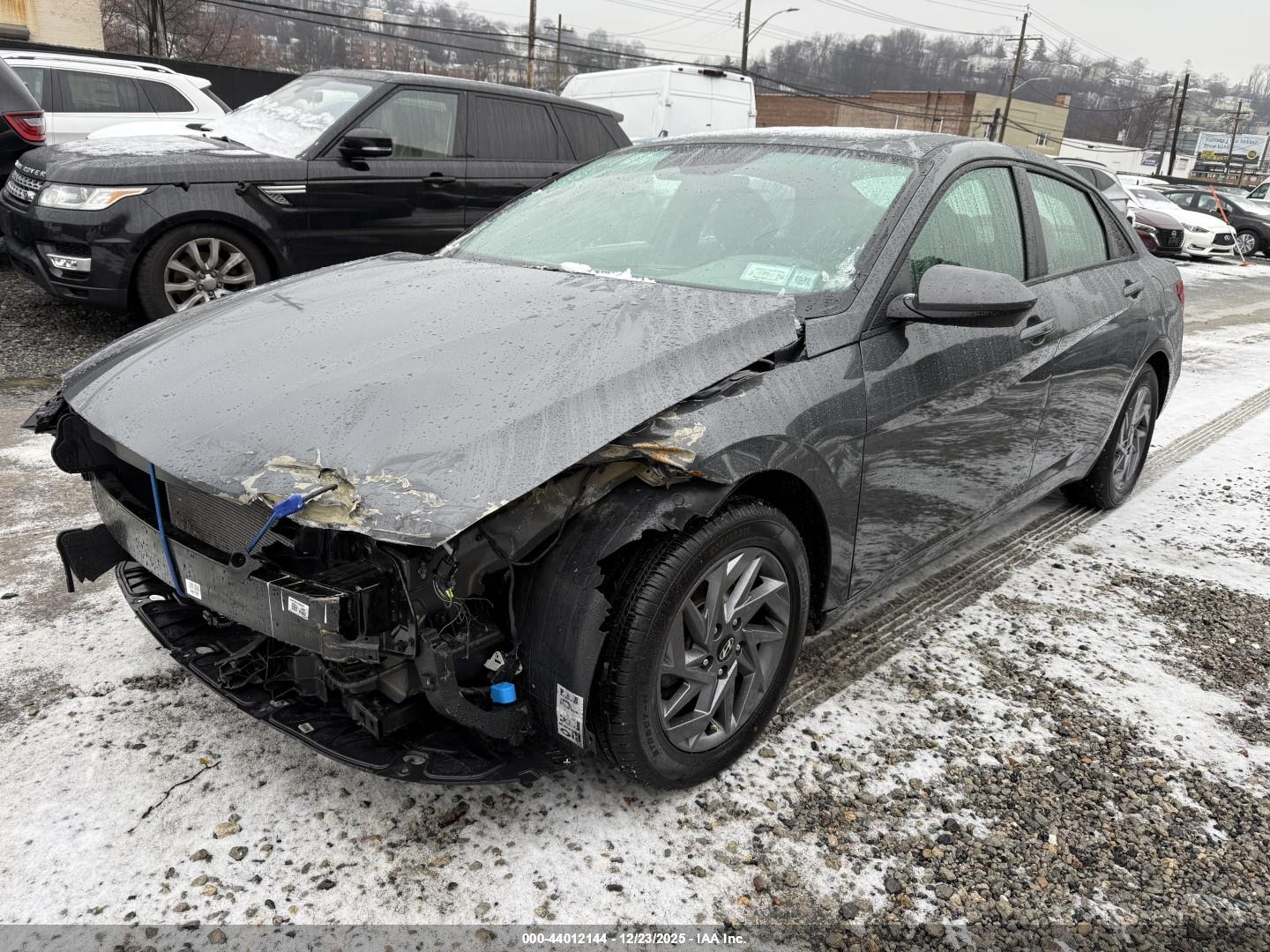 HYUNDAI ELANTRA image 2