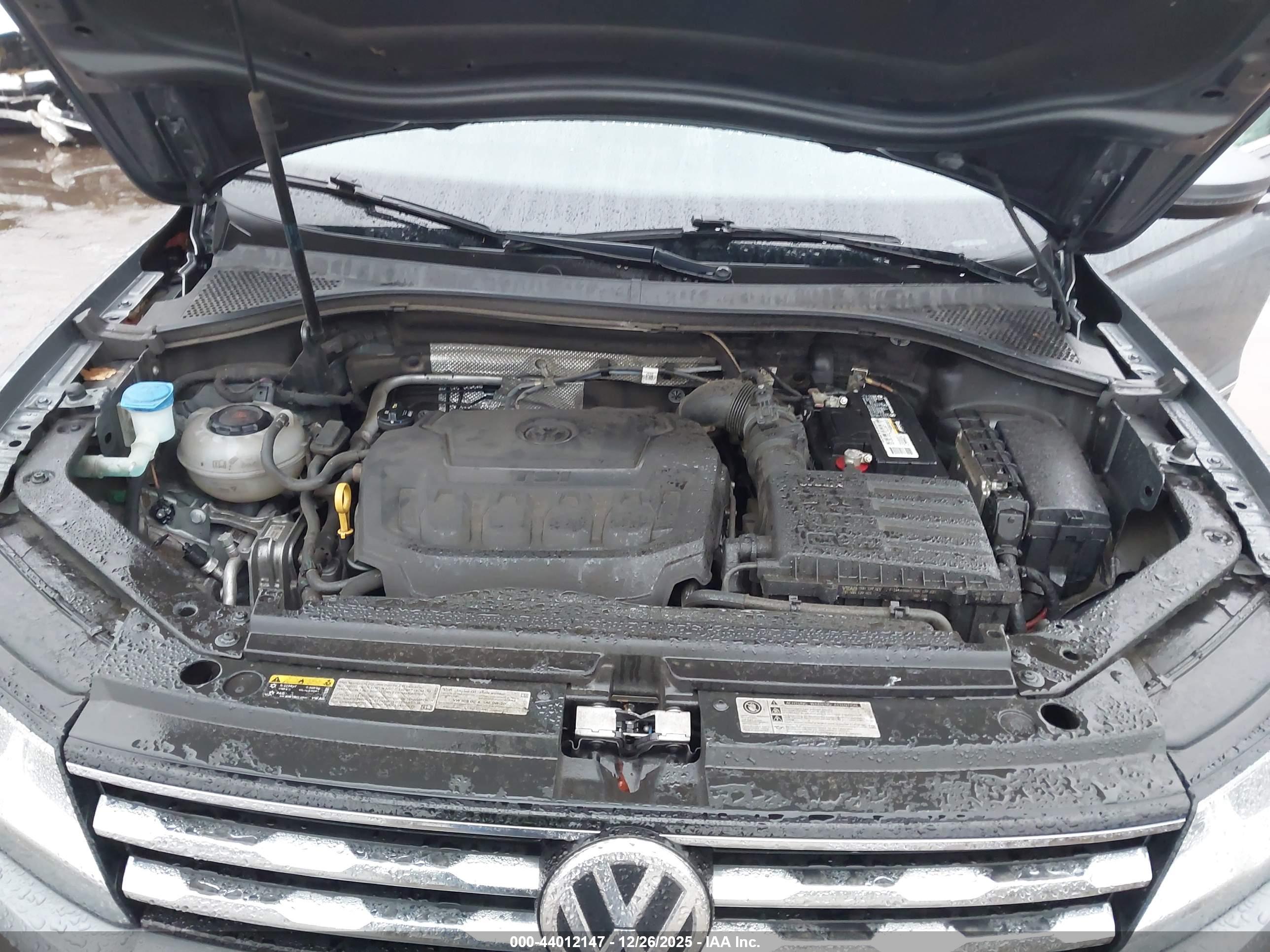 VOLKSWAGEN TIGUAN image 10