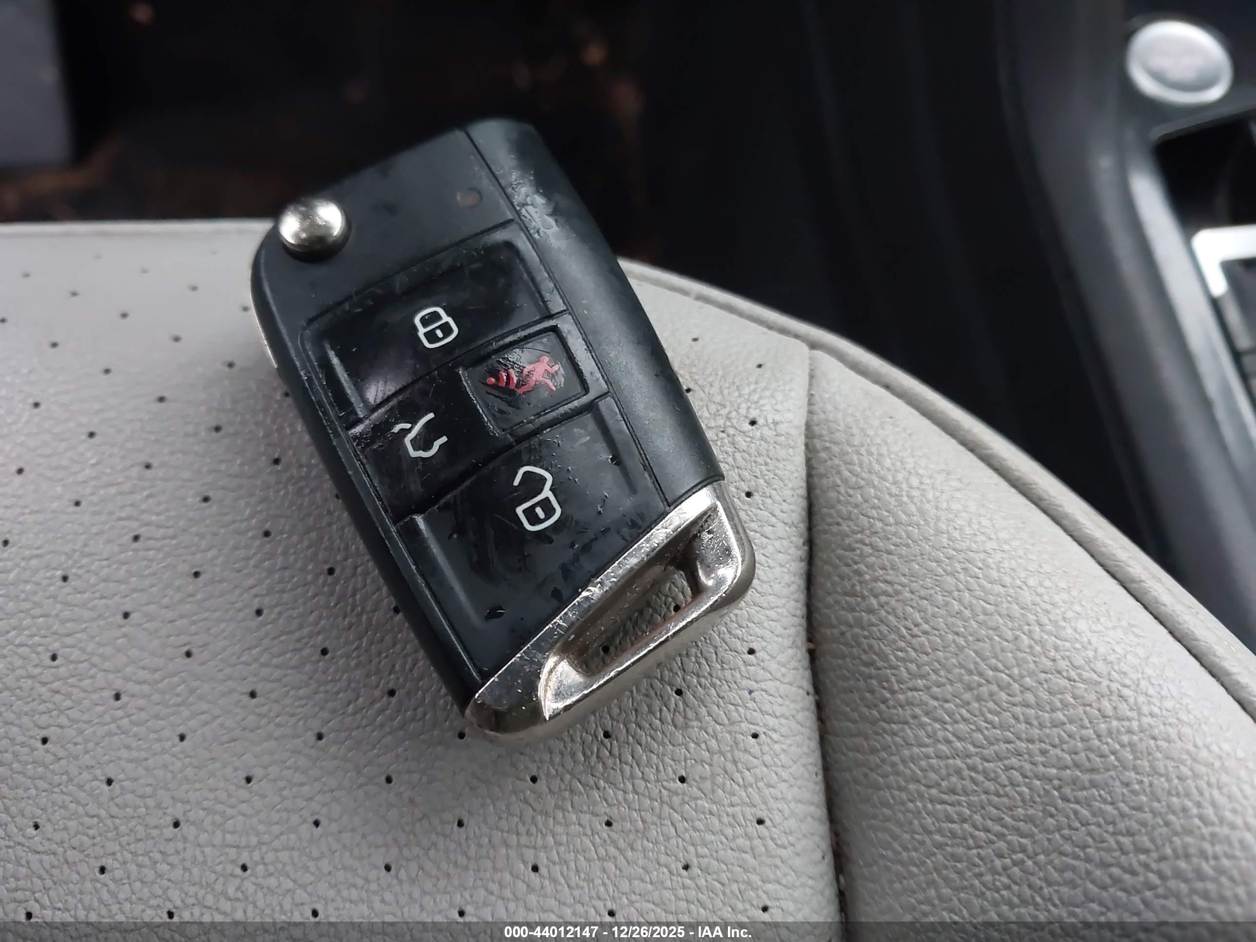 VOLKSWAGEN TIGUAN image 11