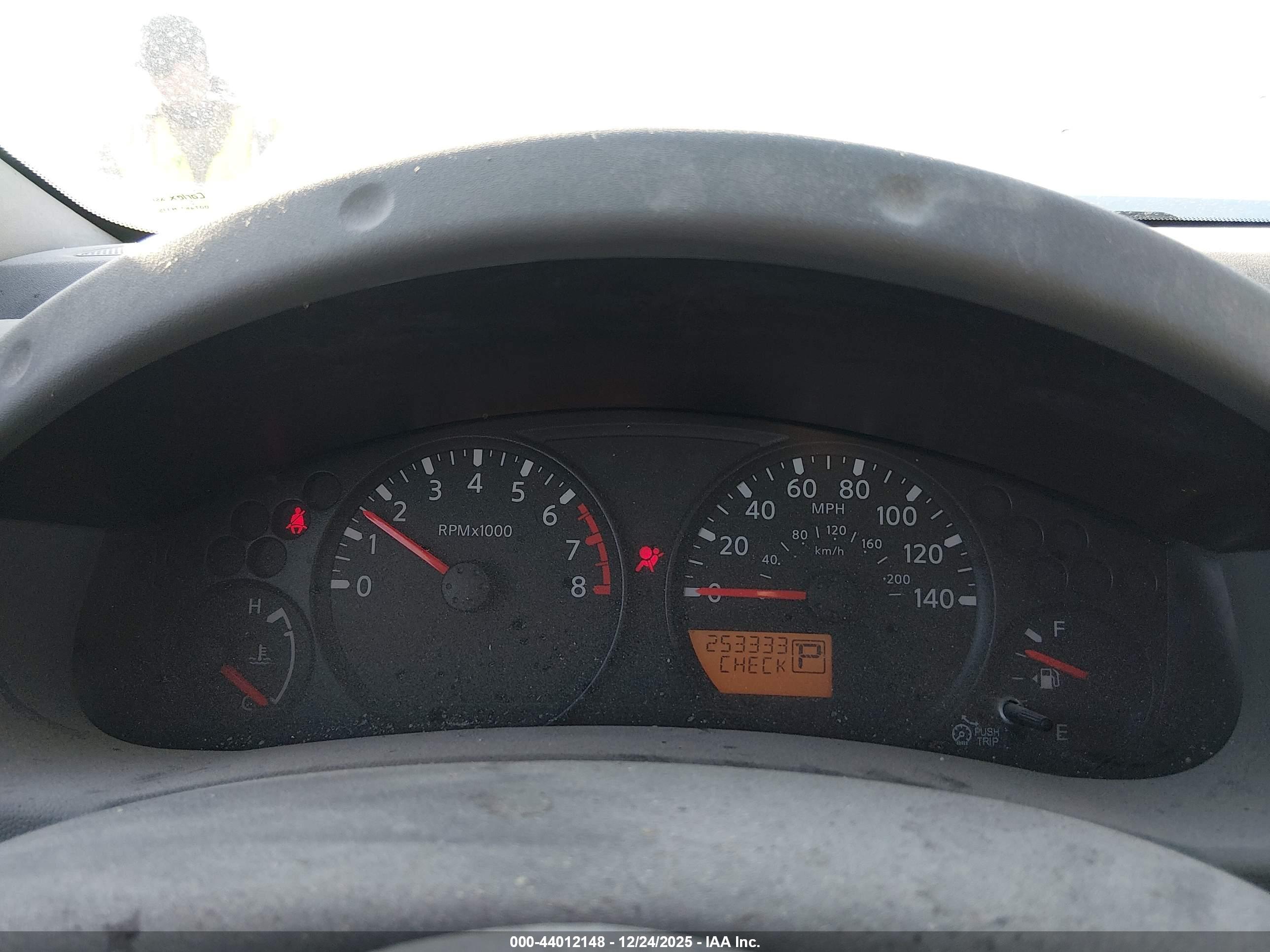 NISSAN FRONTIER image 7