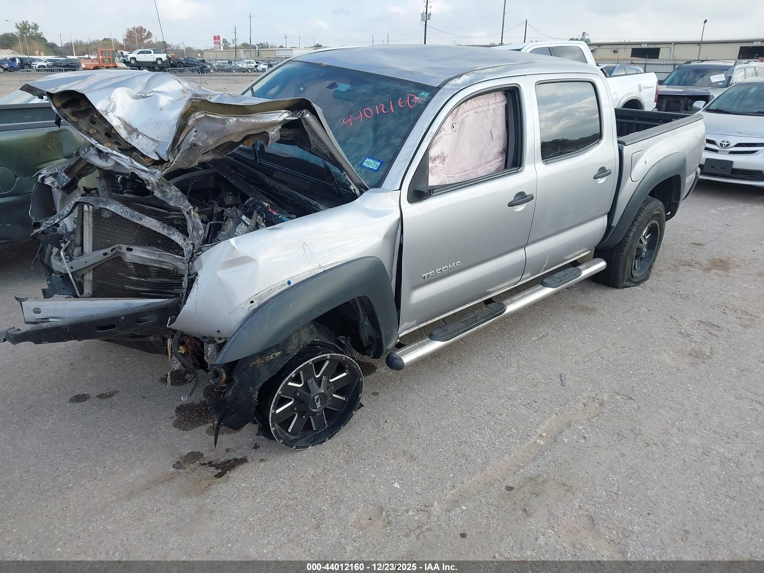 TOYOTA TACOMA image 2