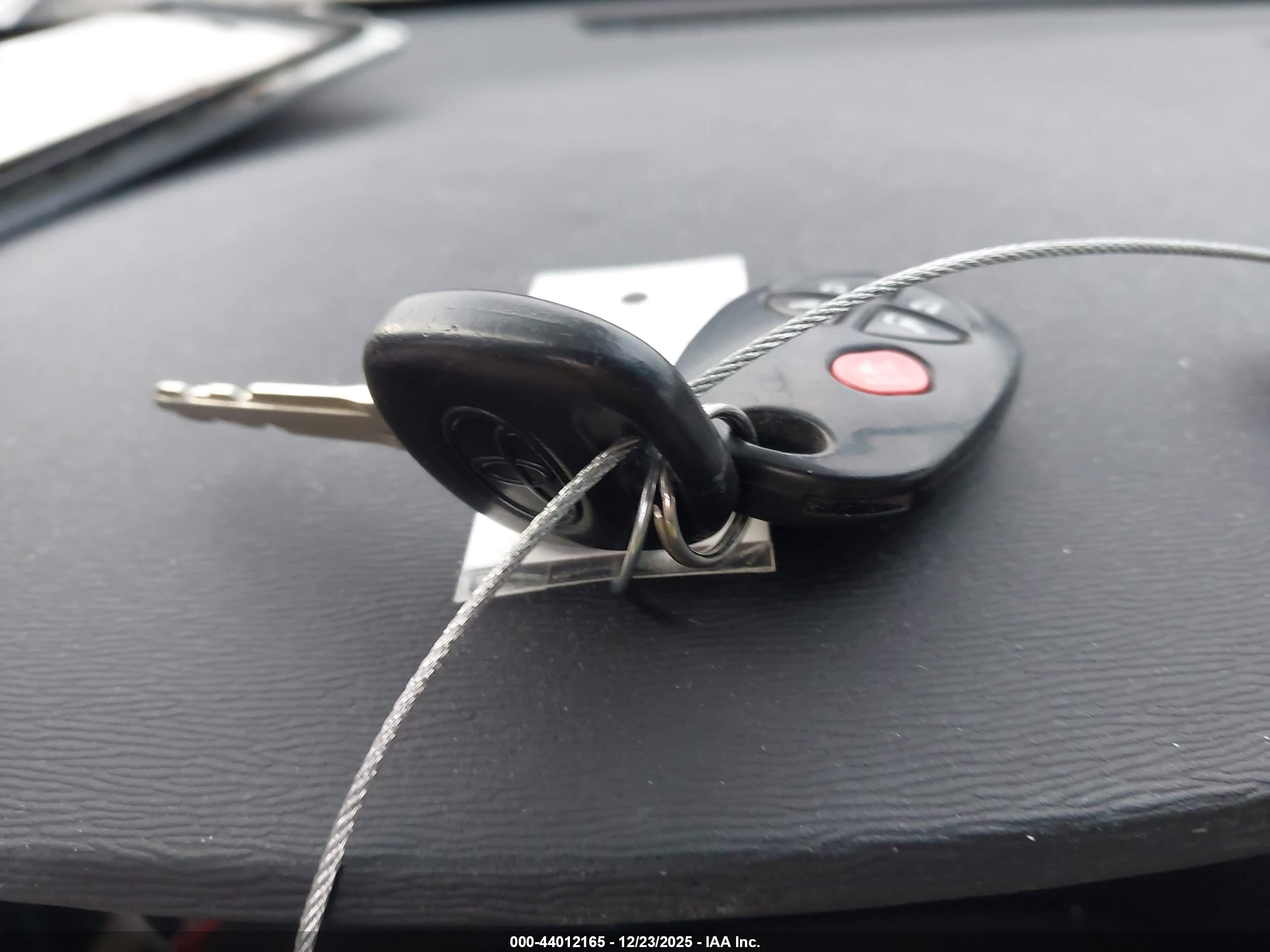 TOYOTA SIENNA image 11