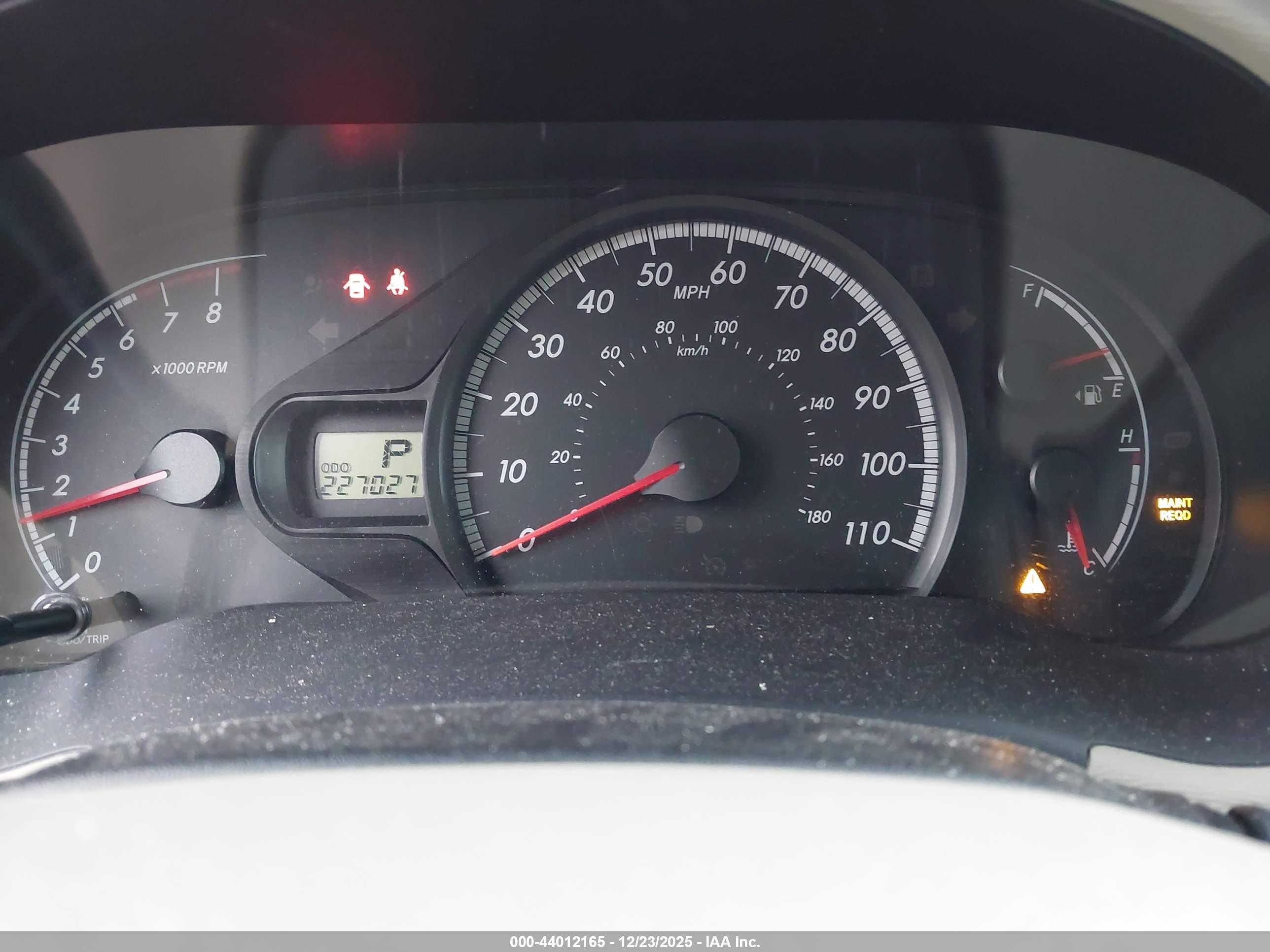 TOYOTA SIENNA image 7