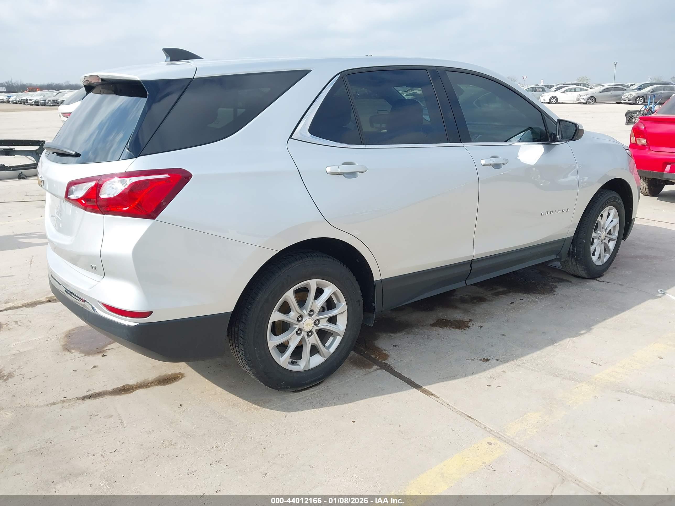 CHEVROLET EQUINOX image 4