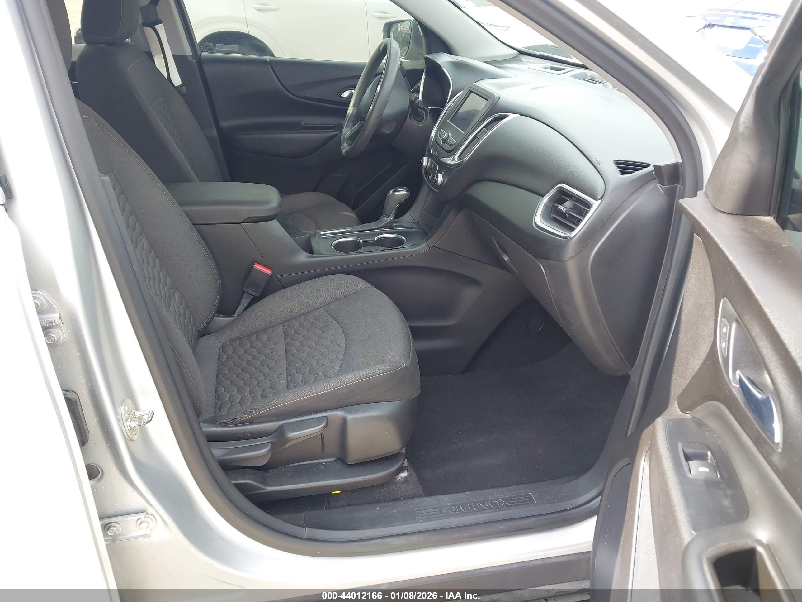CHEVROLET EQUINOX image 5