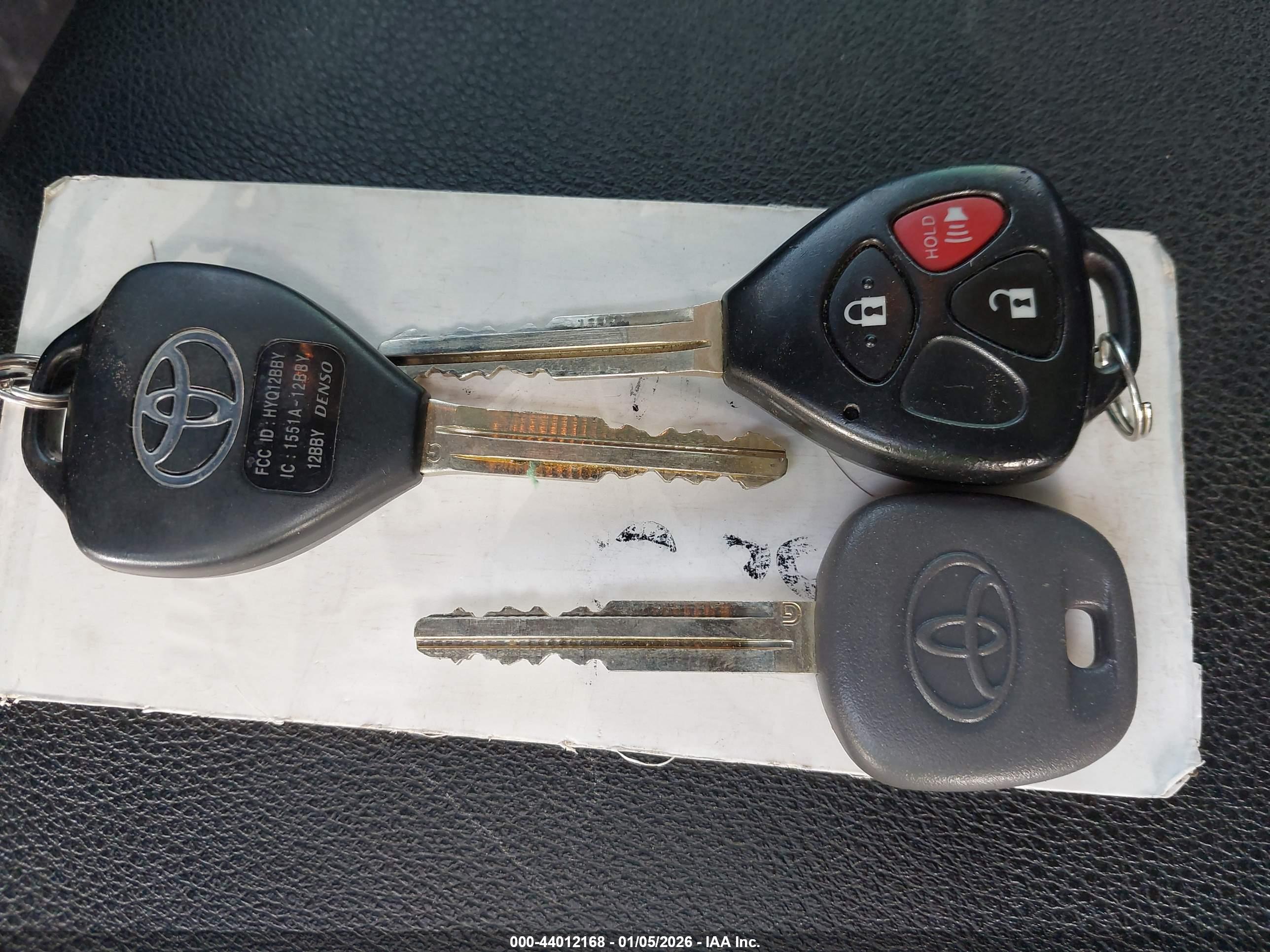 TOYOTA 4RUNNER image 11