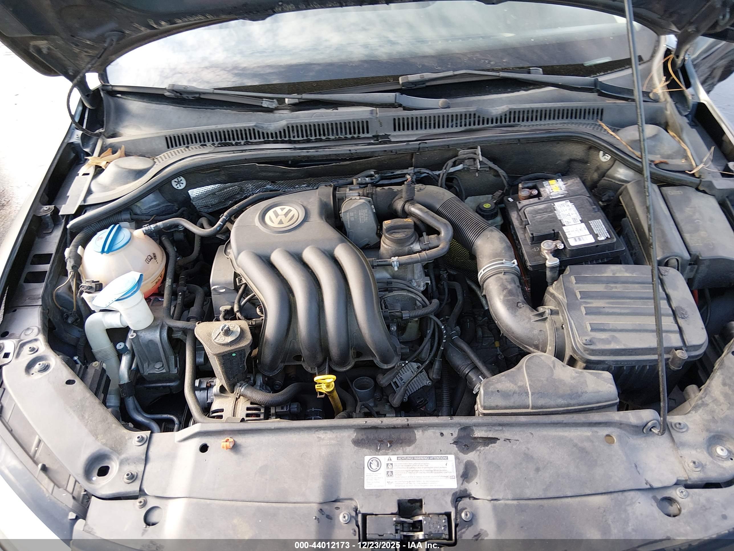 VOLKSWAGEN JETTA image 10
