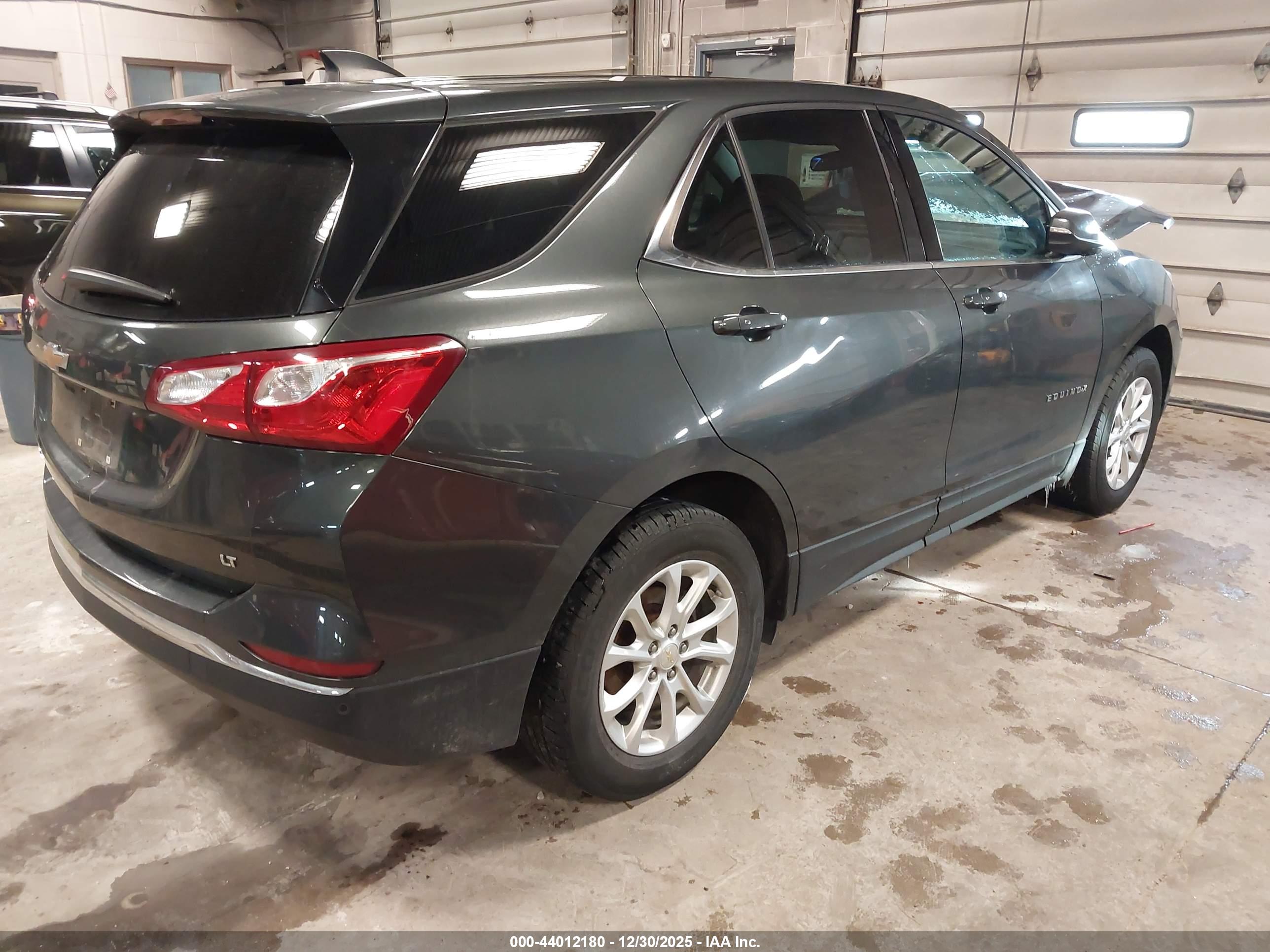CHEVROLET EQUINOX image 4