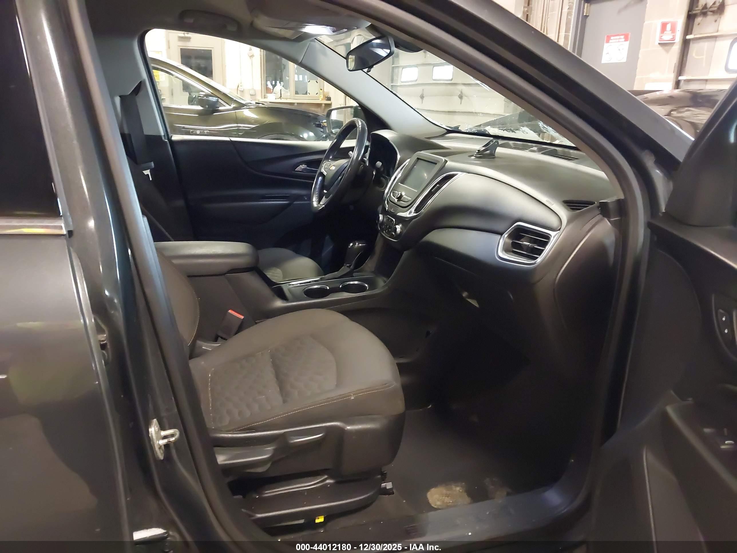 CHEVROLET EQUINOX image 5