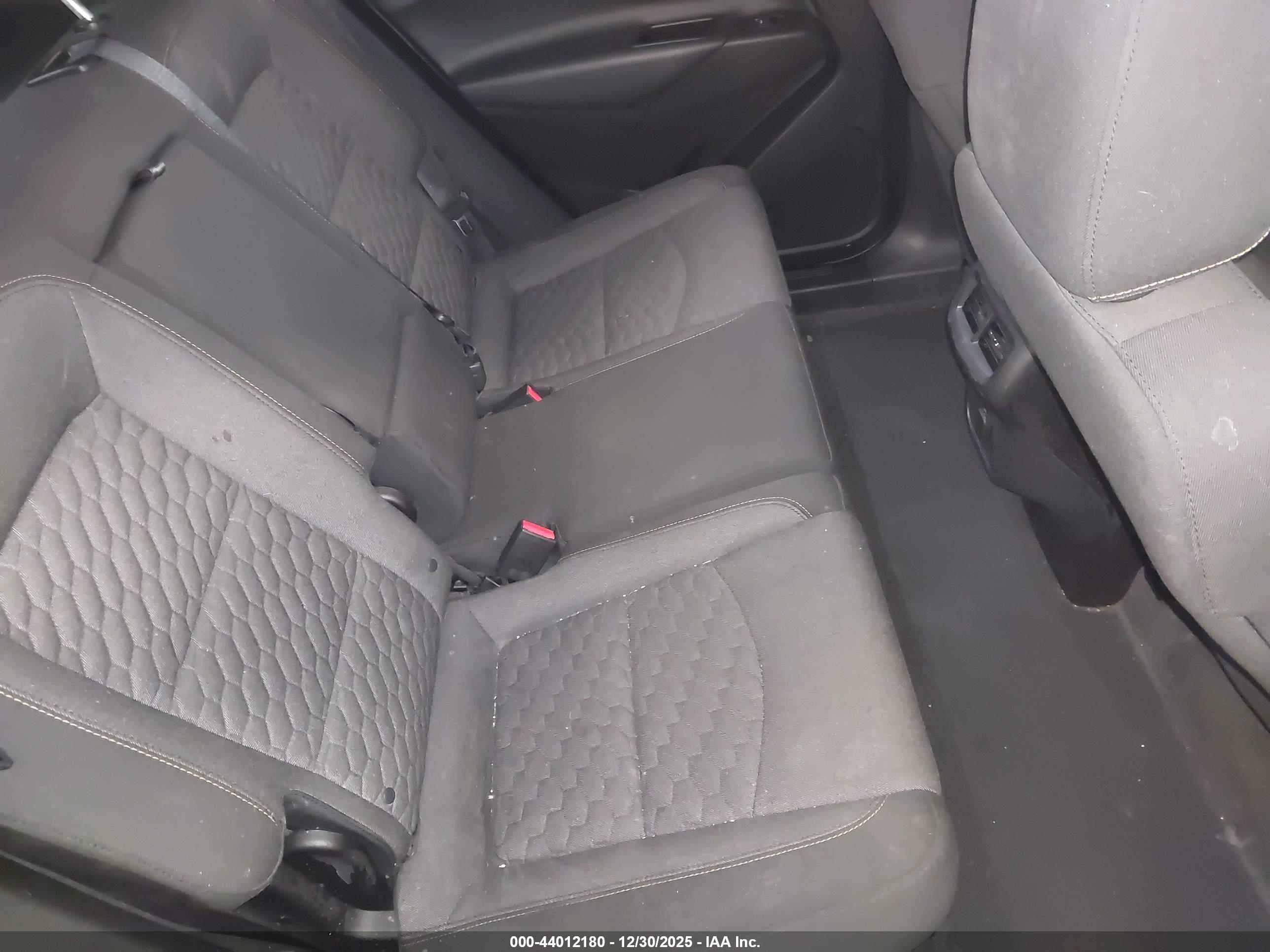 CHEVROLET EQUINOX image 8