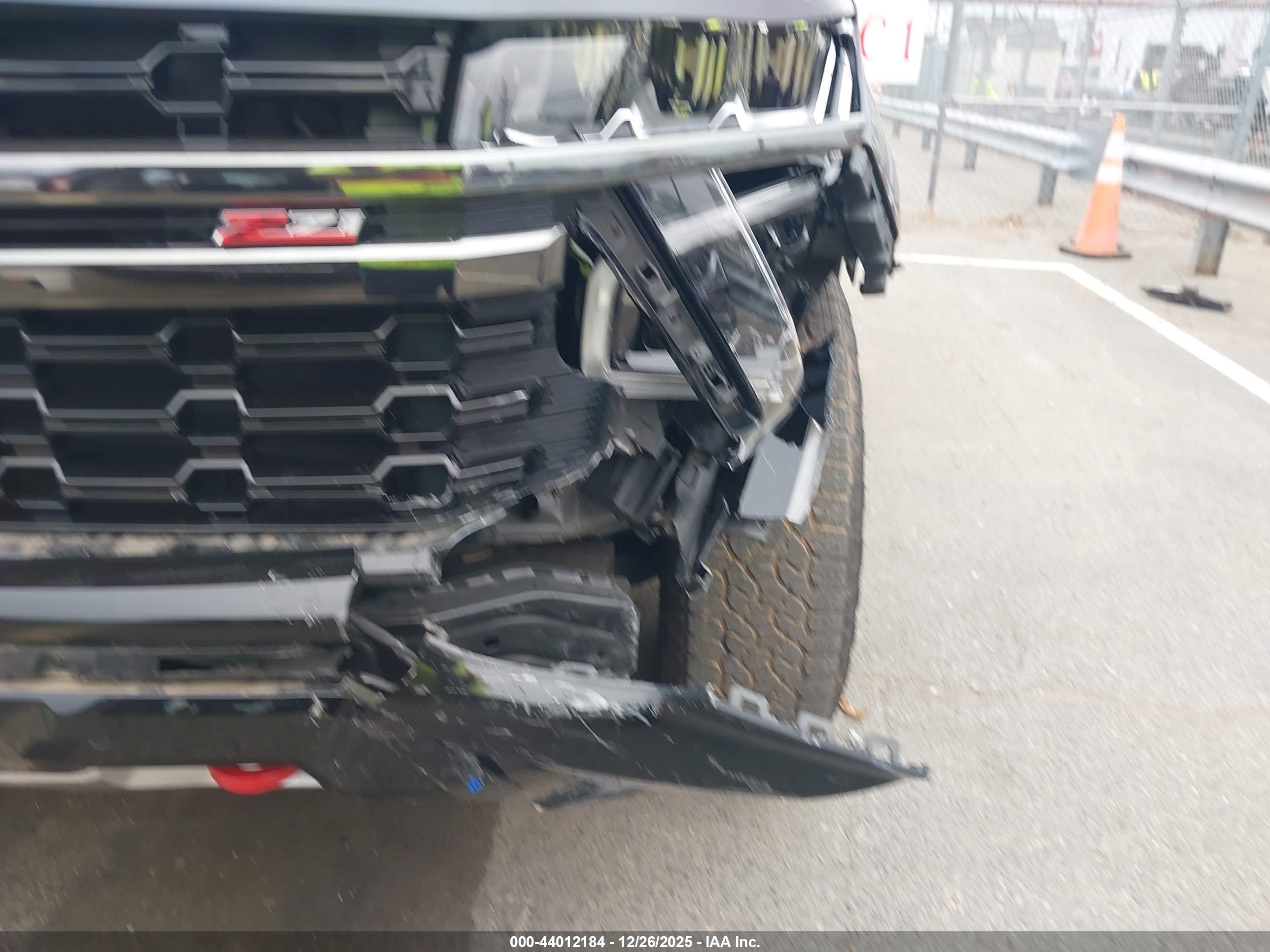 CHEVROLET TAHOE image 6