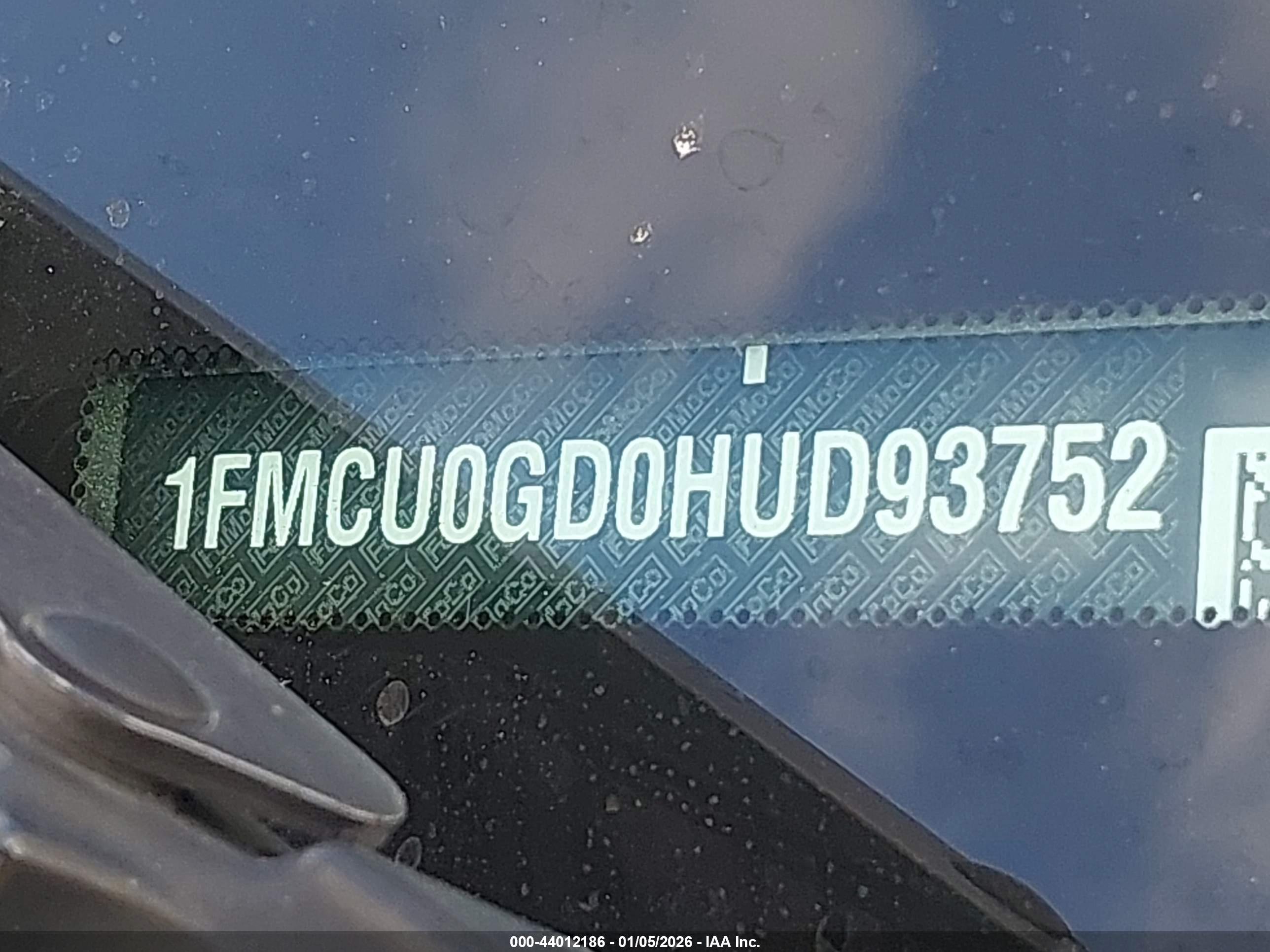 FORD ESCAPE image 9