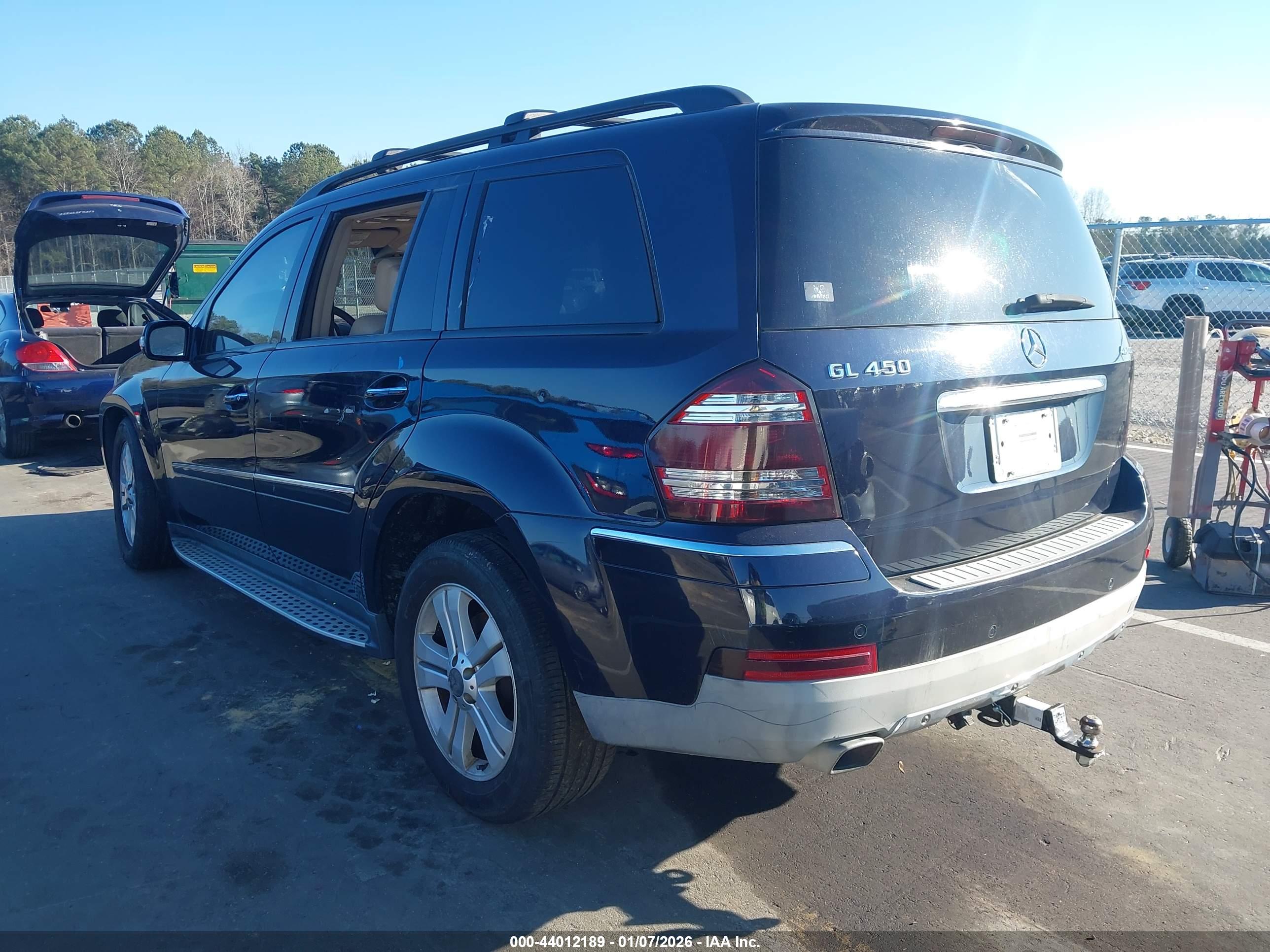 MERCEDES-BENZ GL image 3