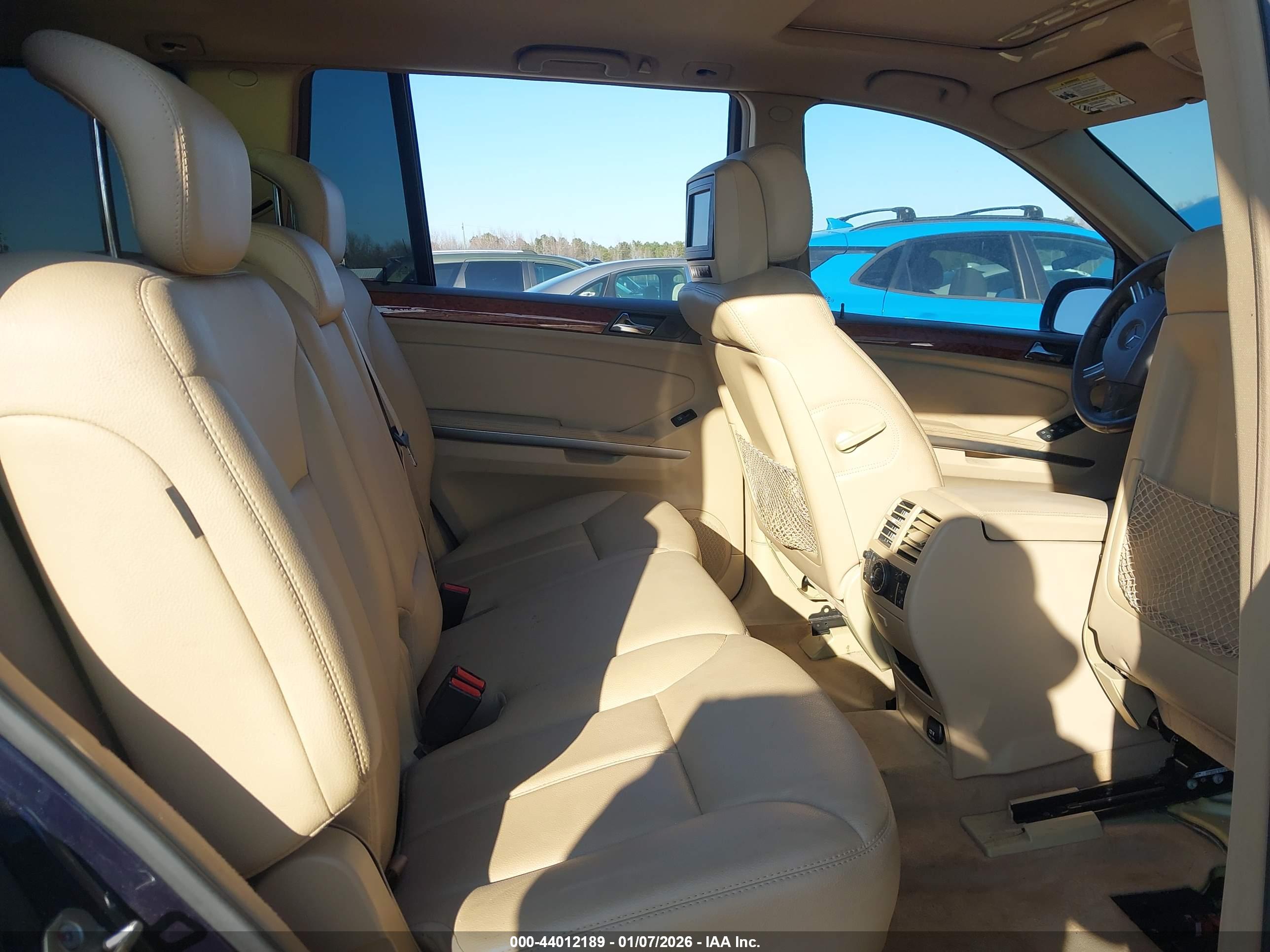 MERCEDES-BENZ GL image 8