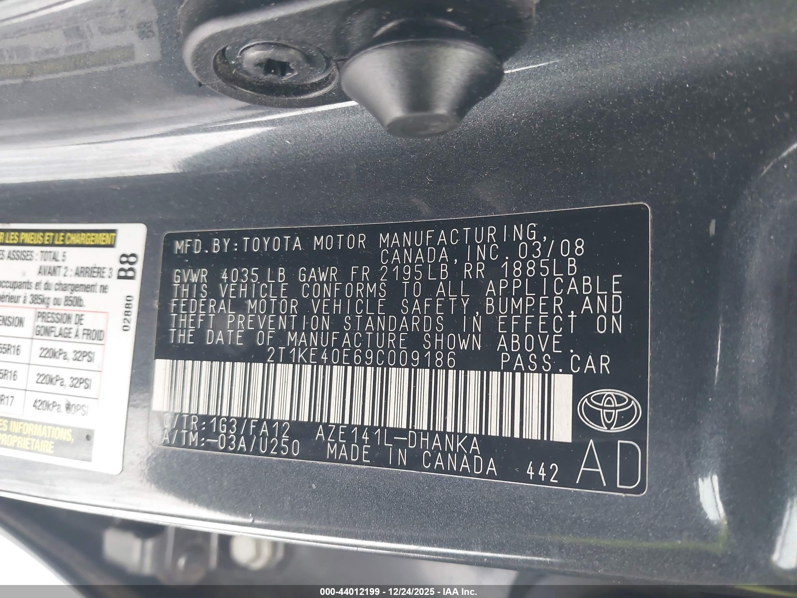 TOYOTA MATRIX image 9