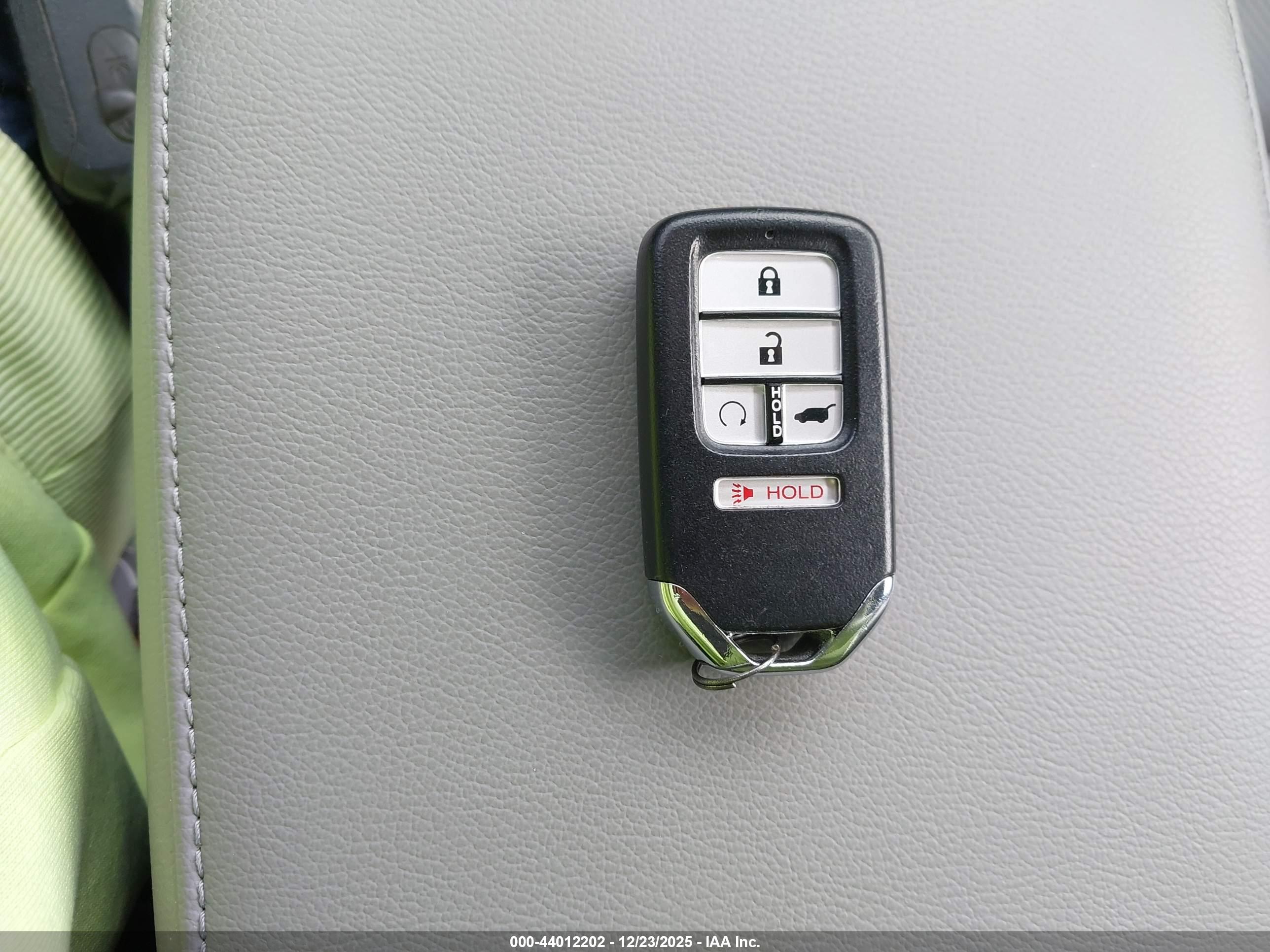HONDA CR-V image 11