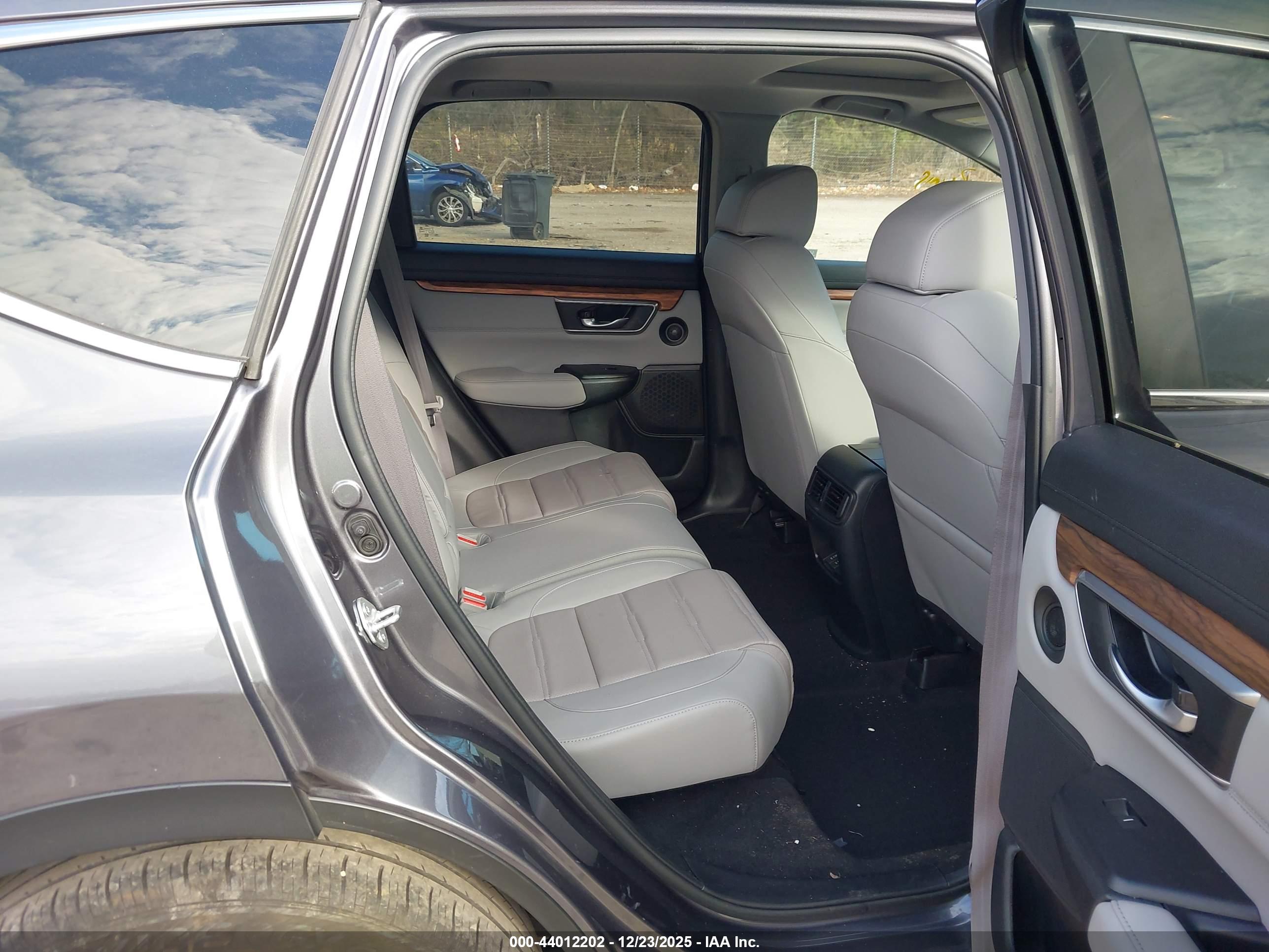 HONDA CR-V image 8