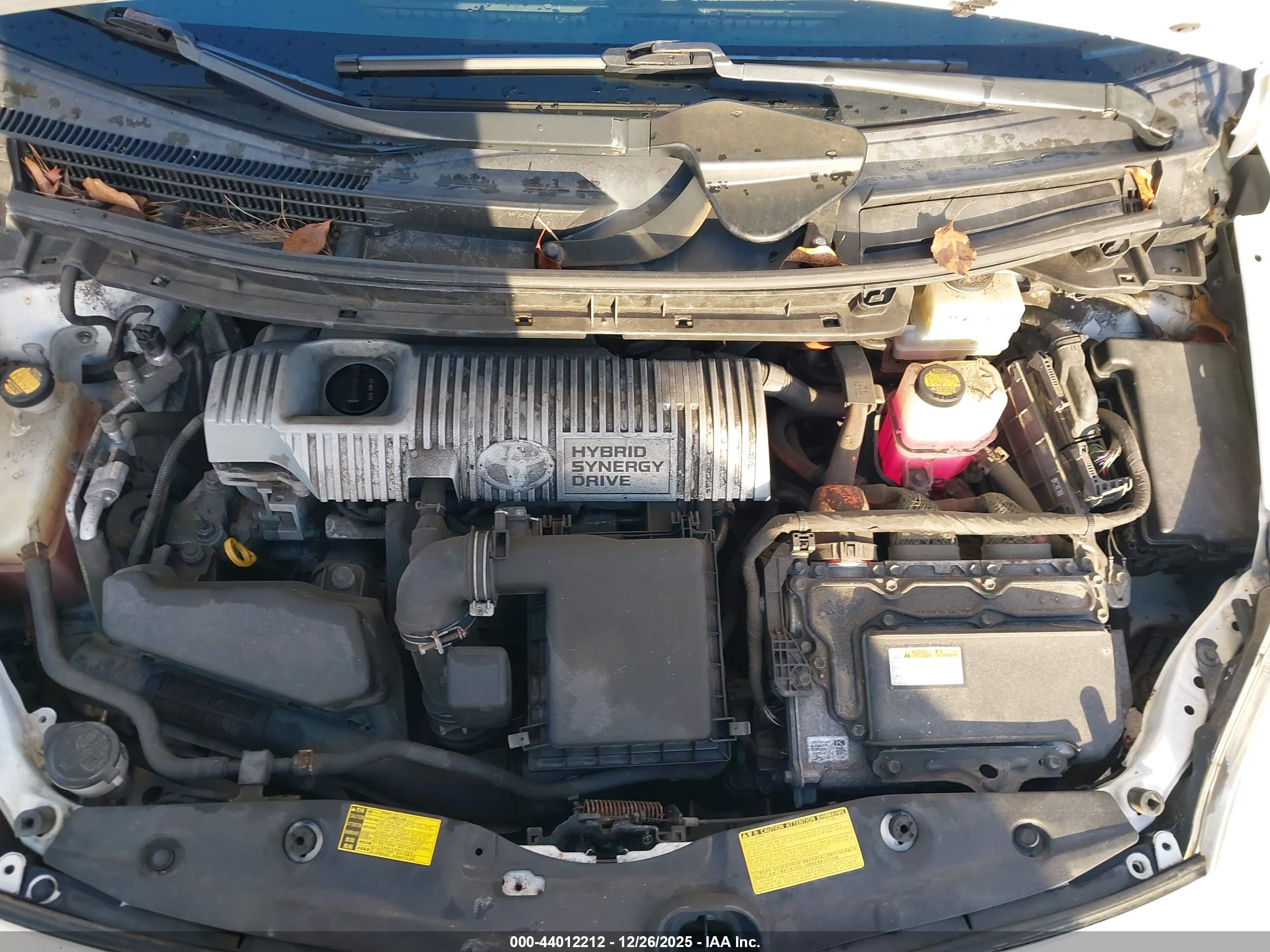 TOYOTA PRIUS image 10