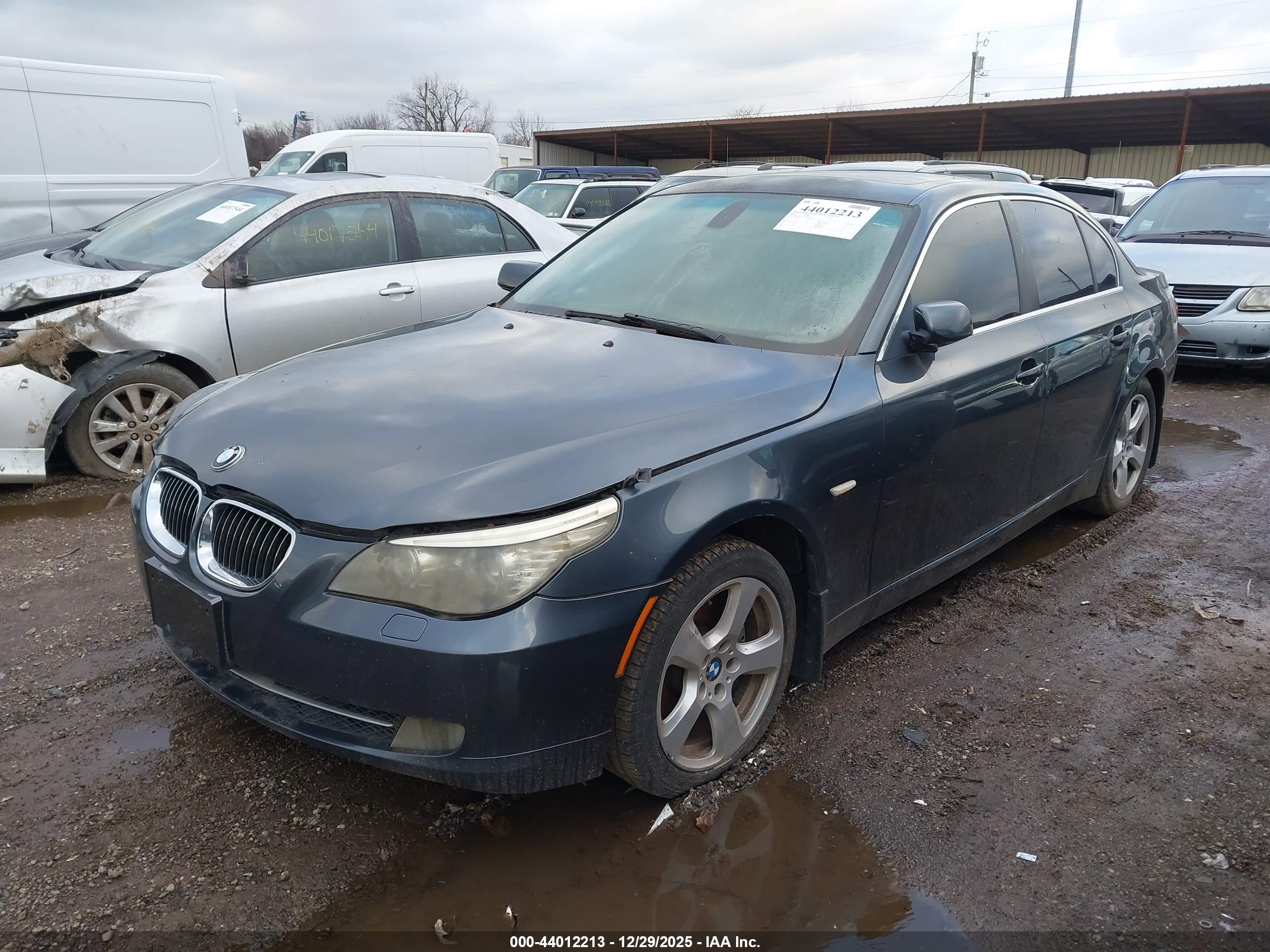 BMW 535XI image 2
