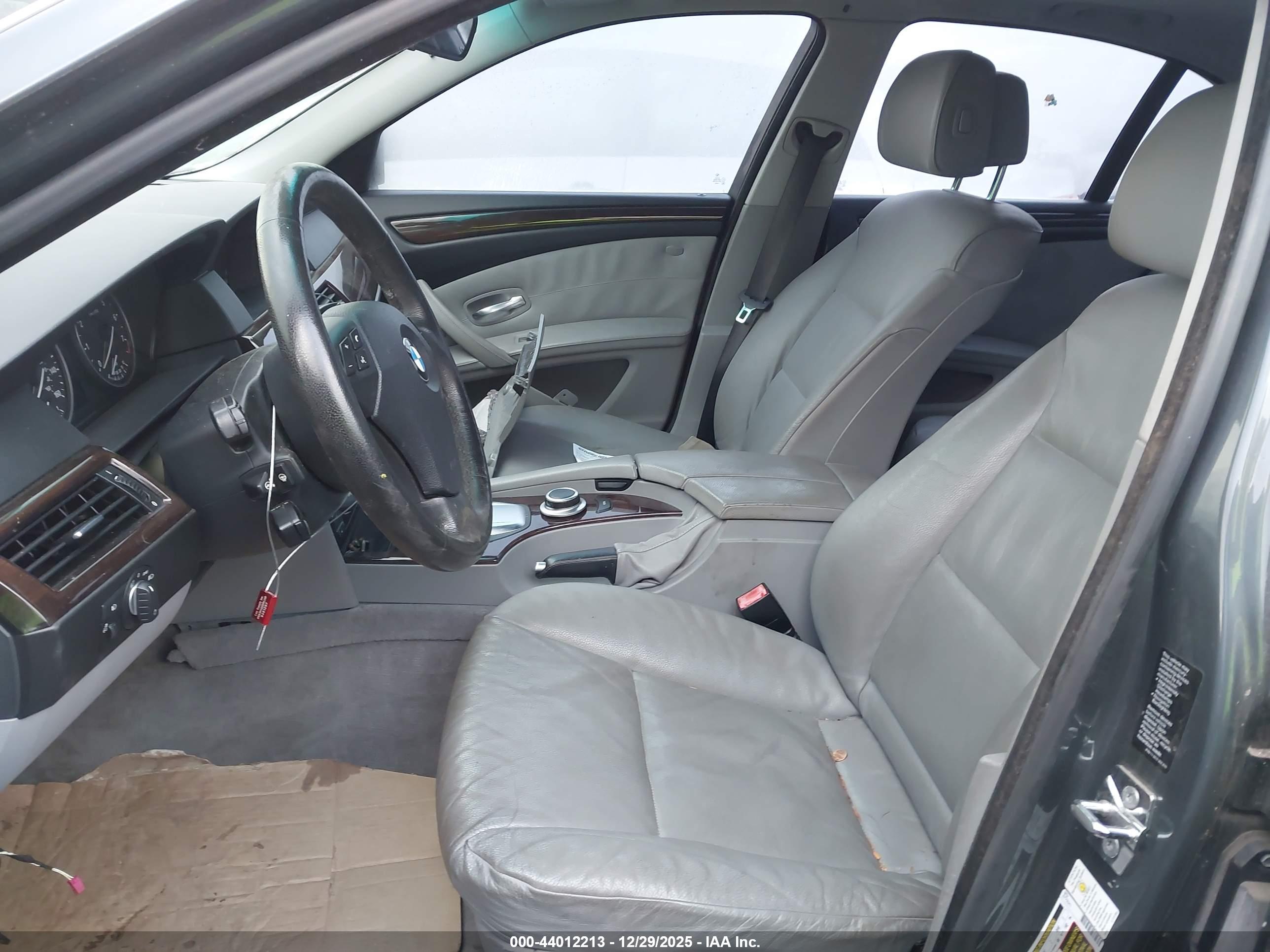 BMW 535XI image 5