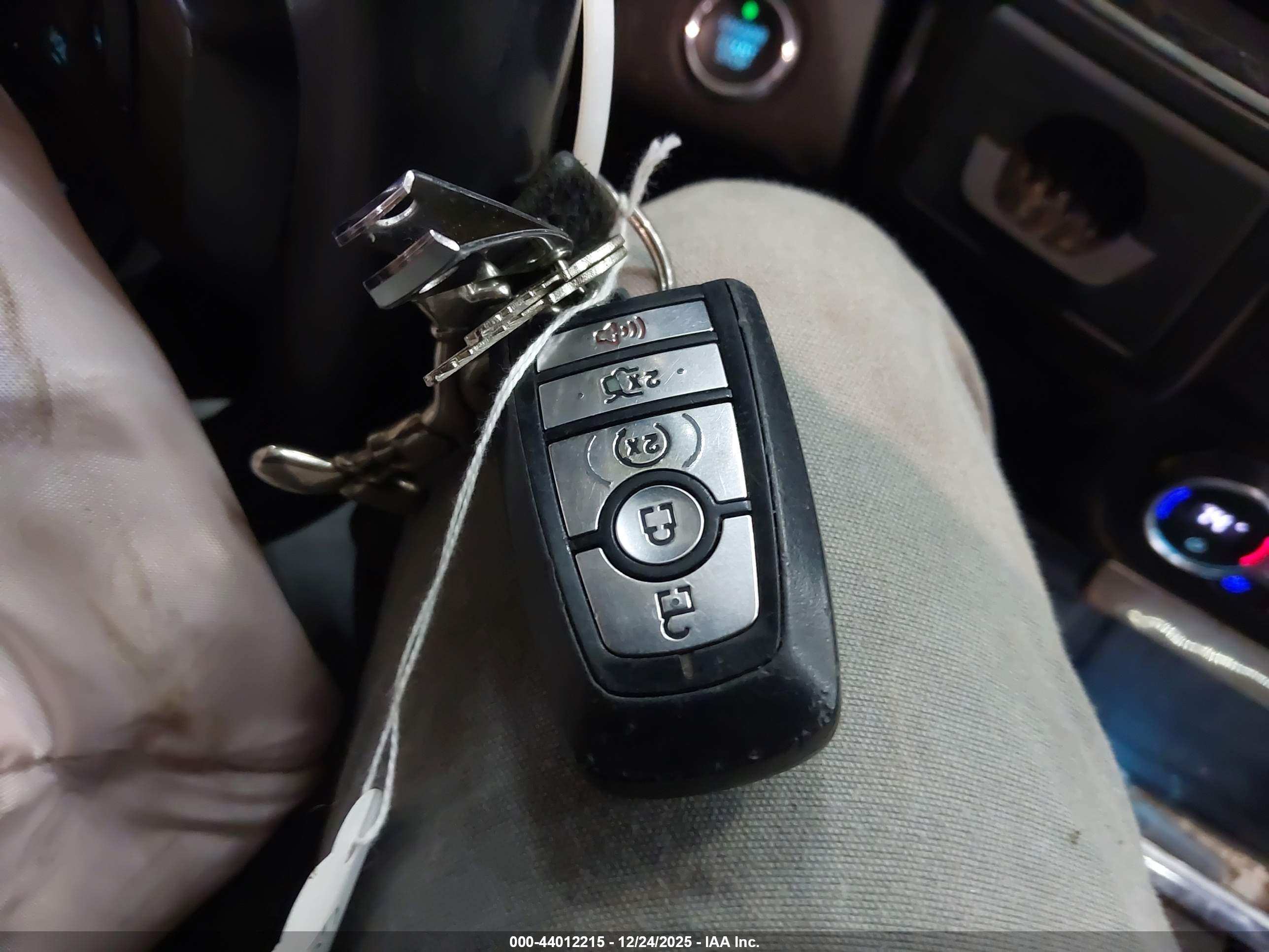 FORD EXPEDITION image 11