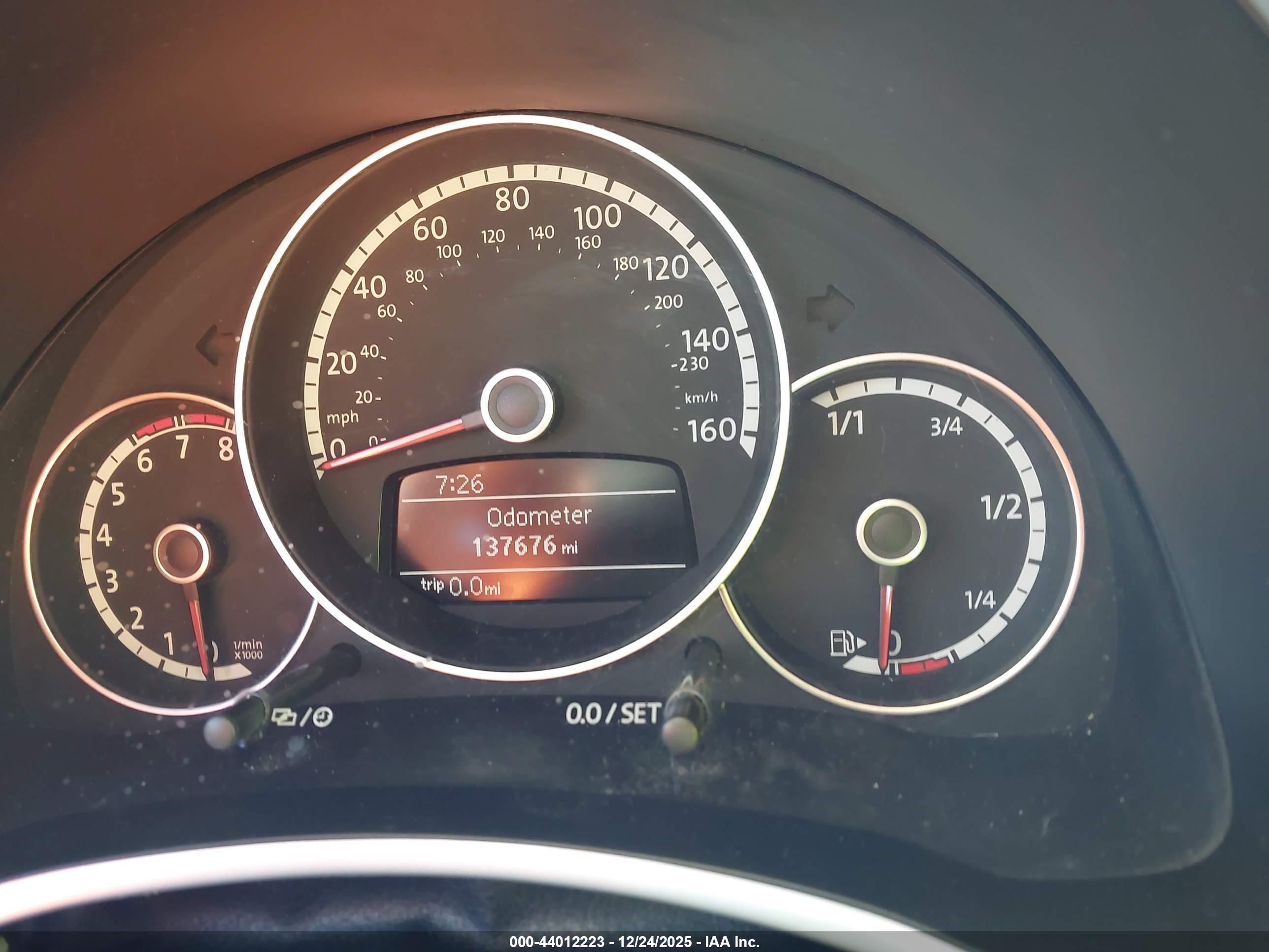 VOLKSWAGEN BEETLE image 7