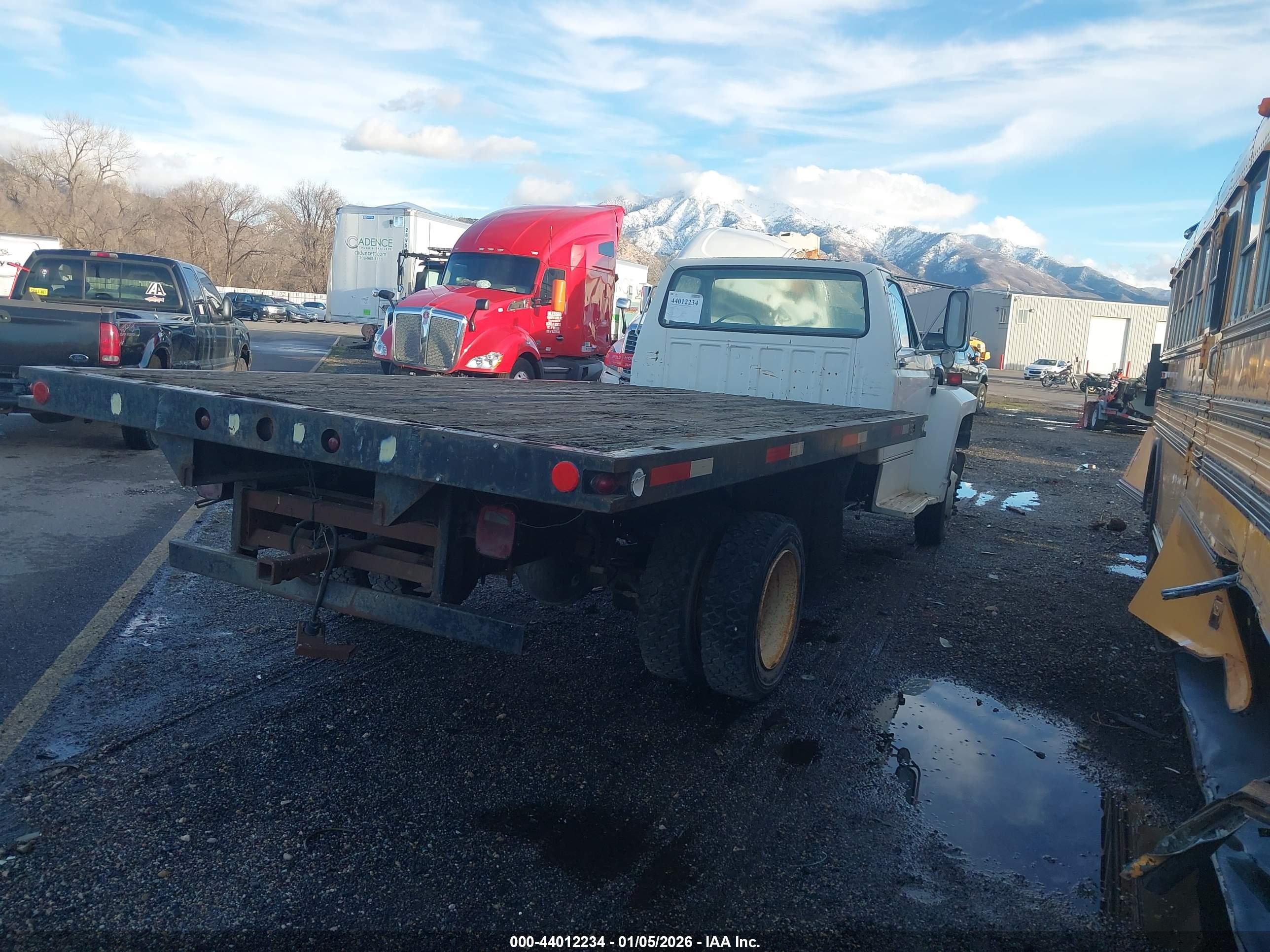 FORD F600 image 4
