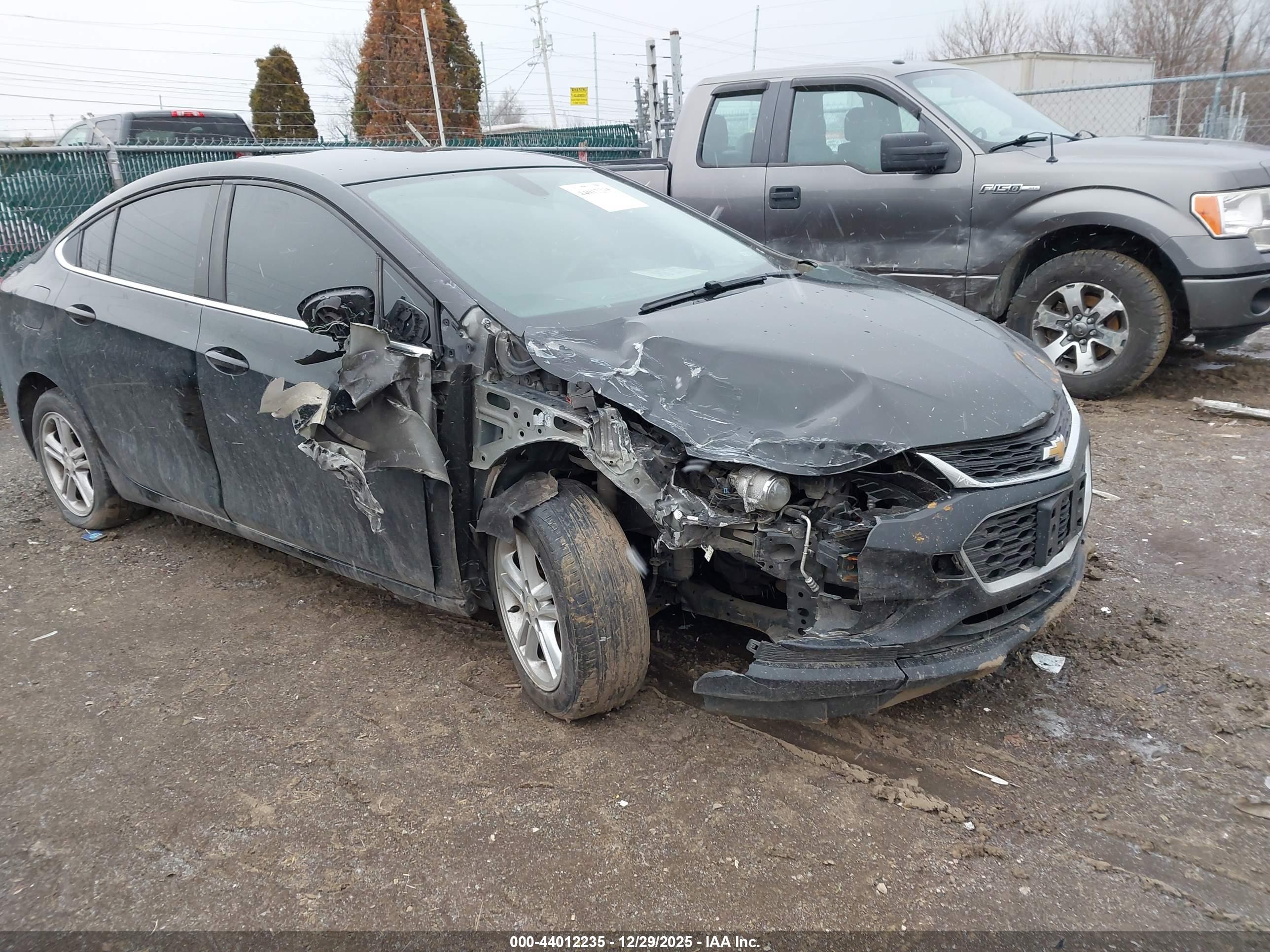 CHEVROLET CRUZE image 6