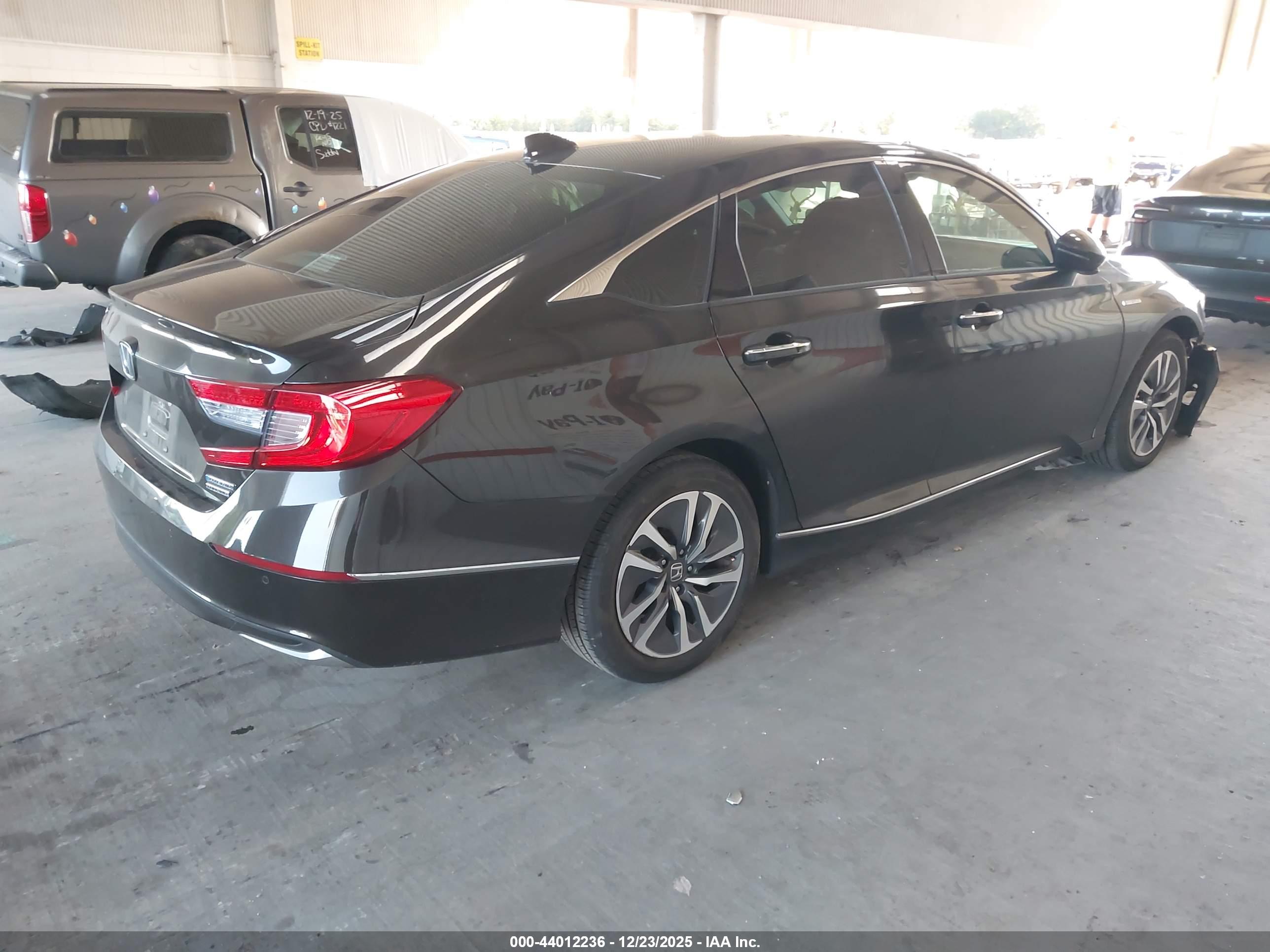 HONDA ACCORD image 4