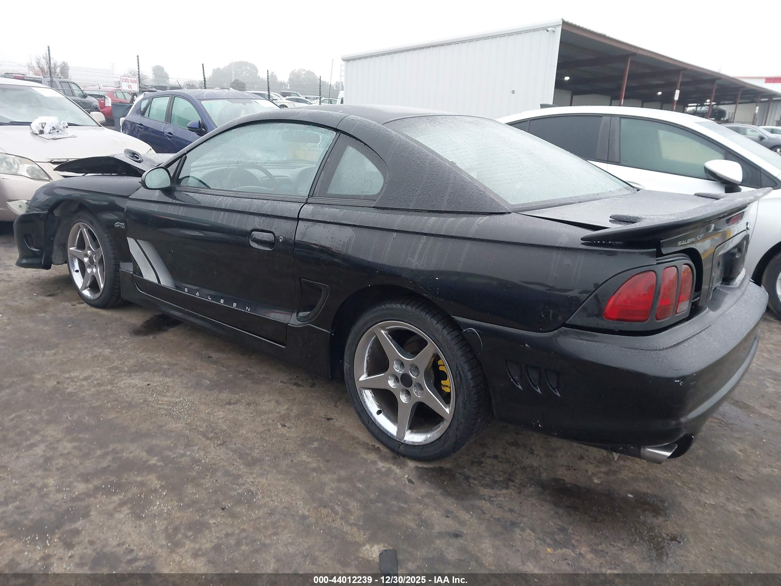 FORD MUSTANG image 3