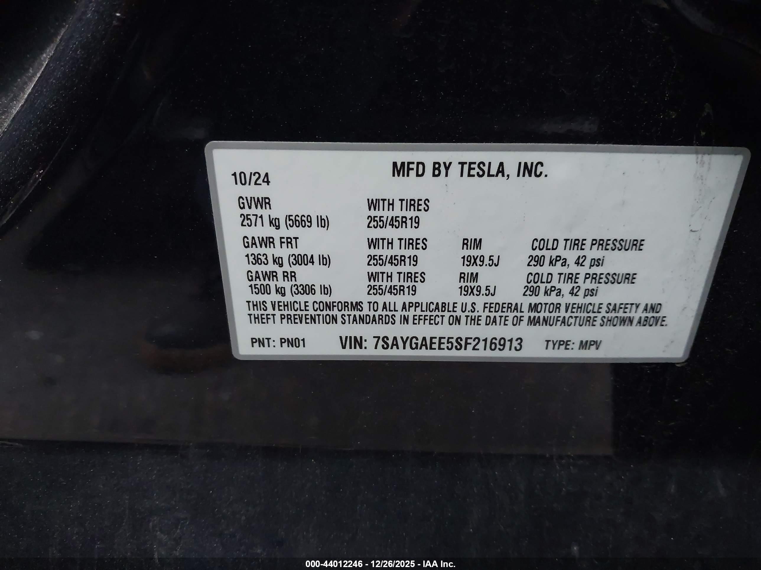 TESLA MODEL image 9
