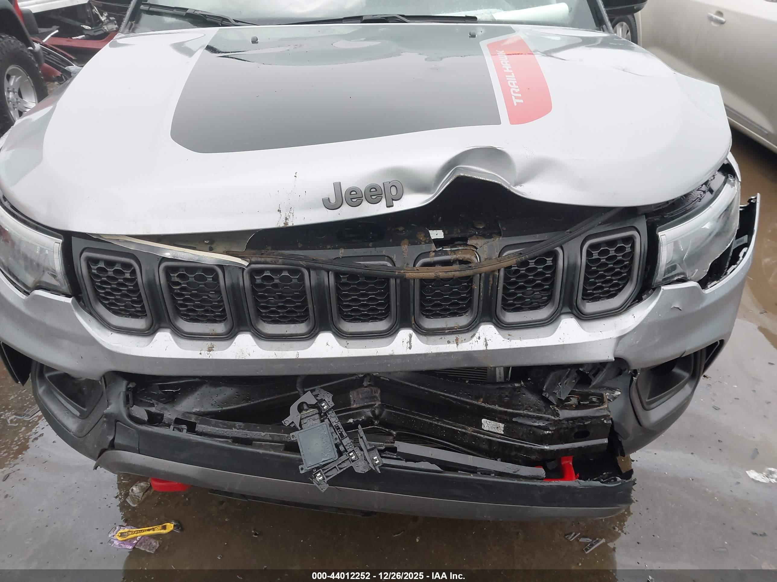 JEEP COMPASS image 6