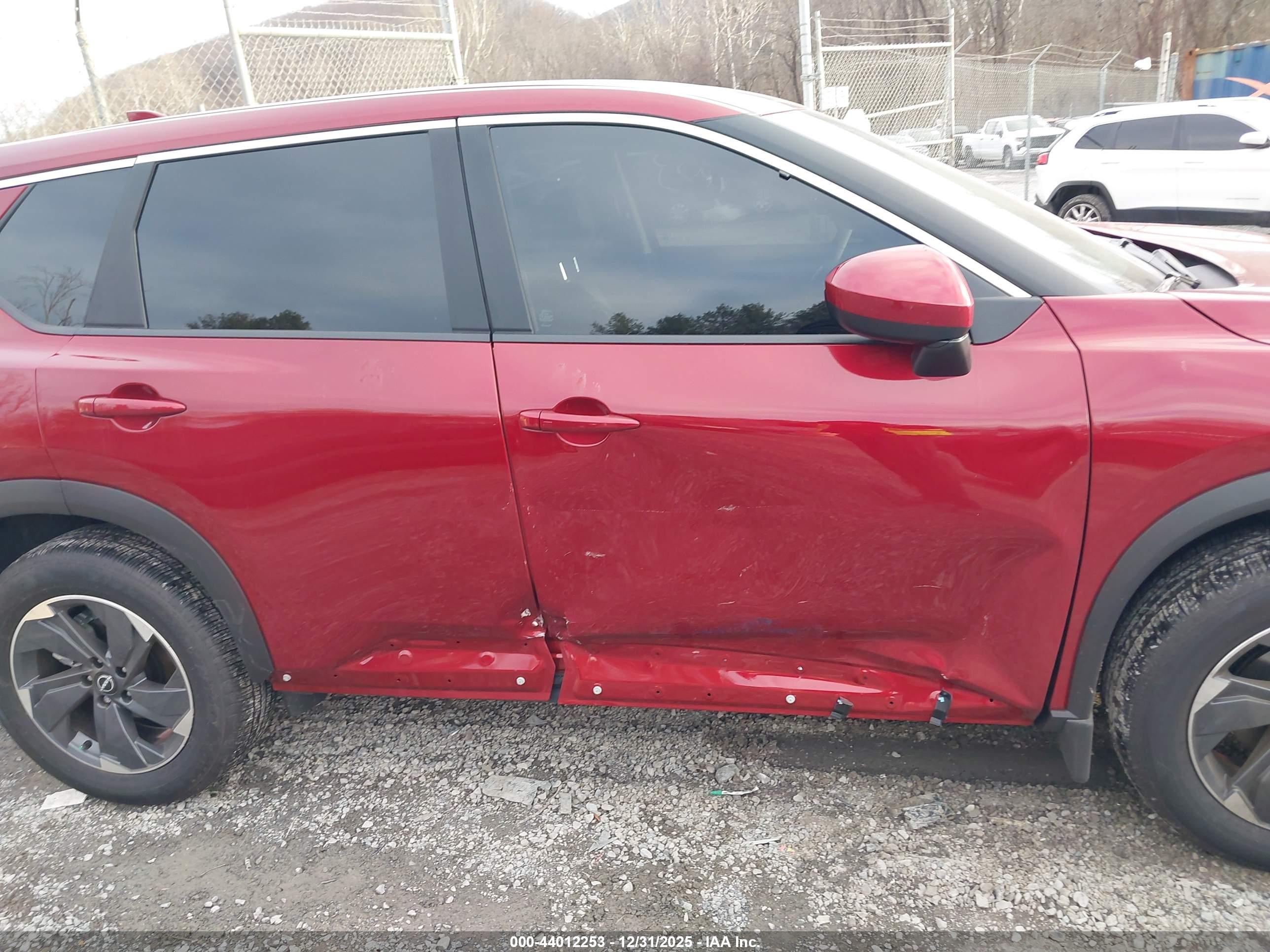 NISSAN ROGUE image 6