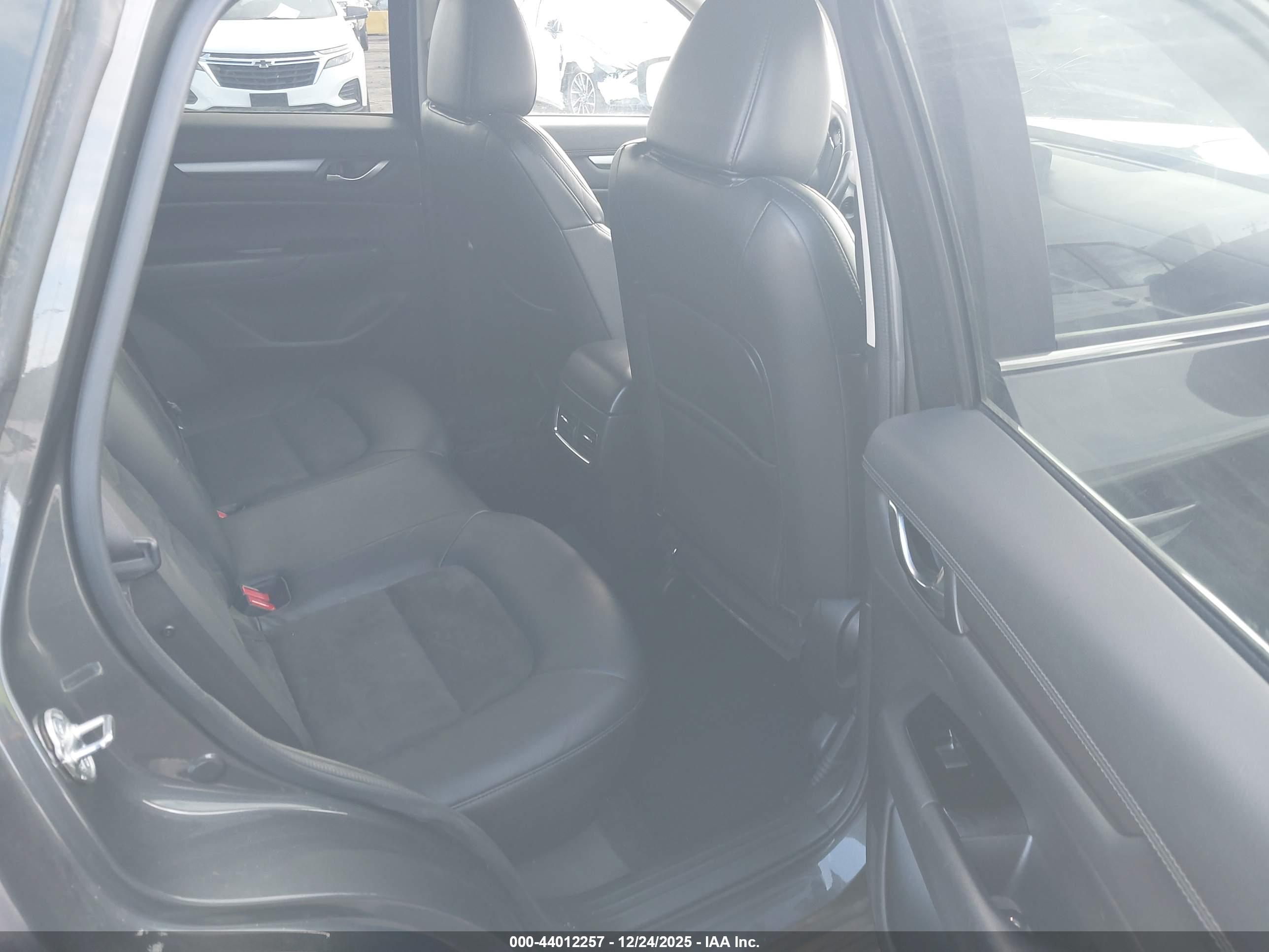 MAZDA CX-5 image 8
