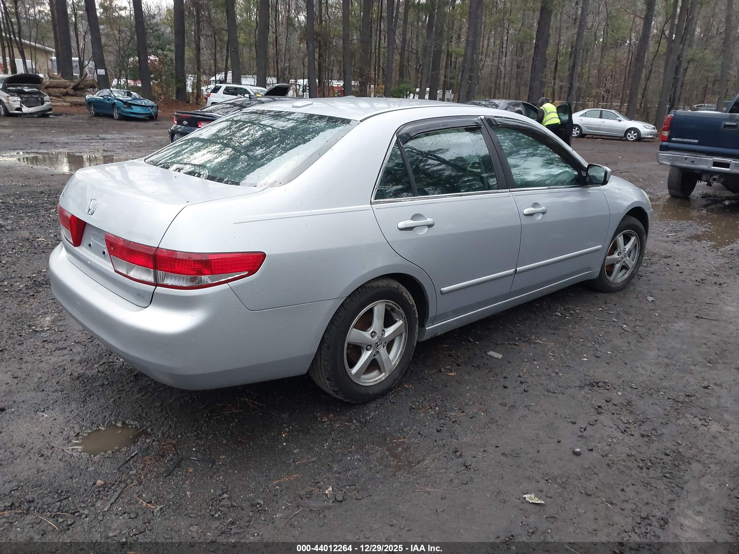 HONDA ACCORD image 4