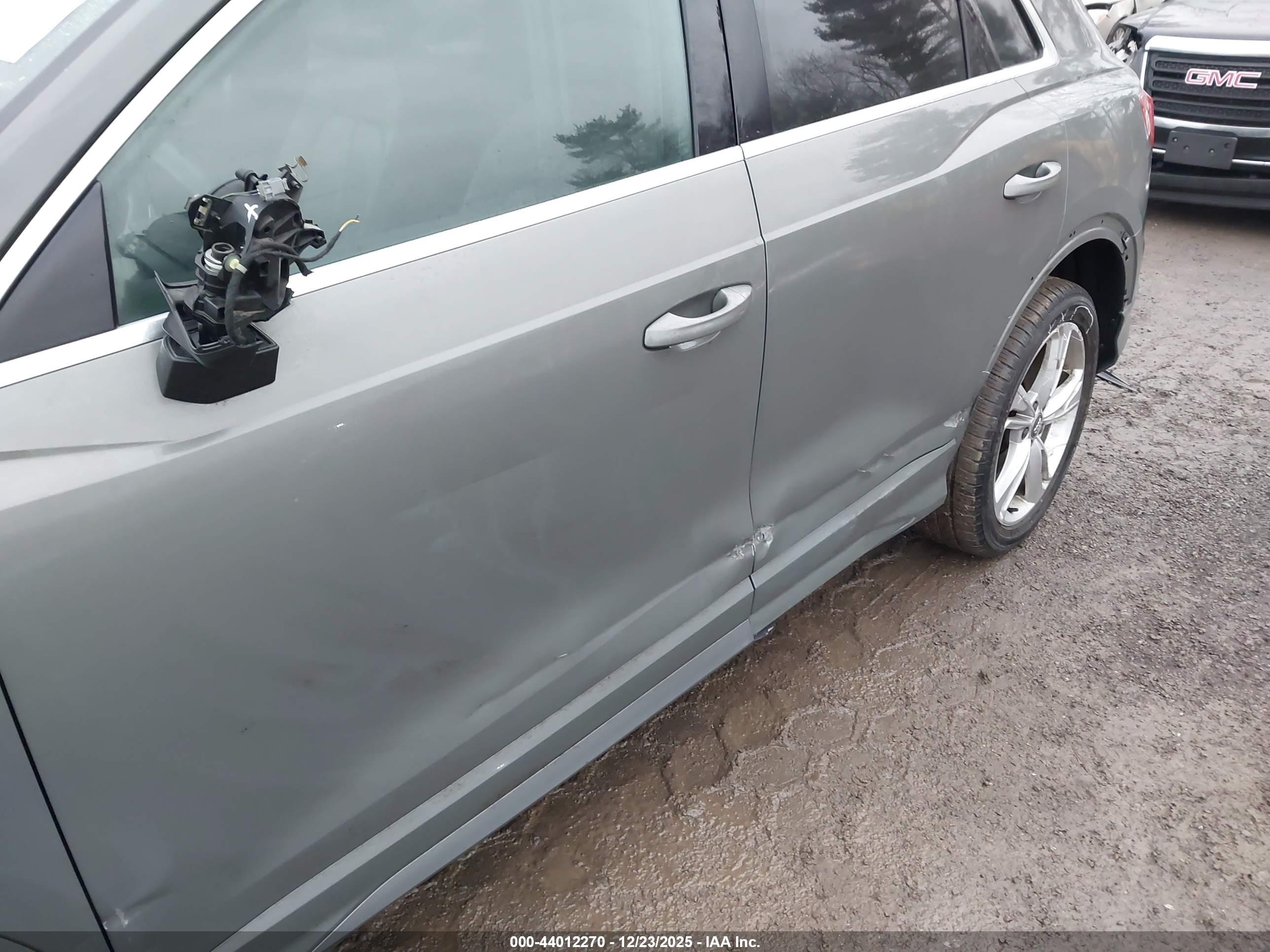 AUDI Q3 image 6